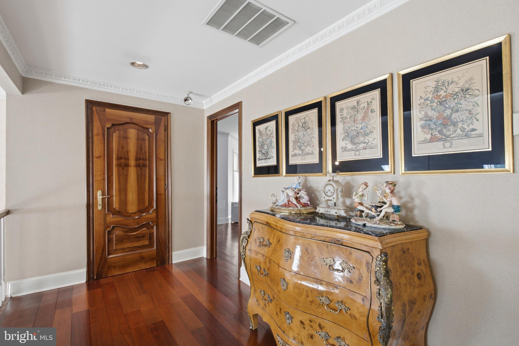 PENNOCK WOODS - Residential