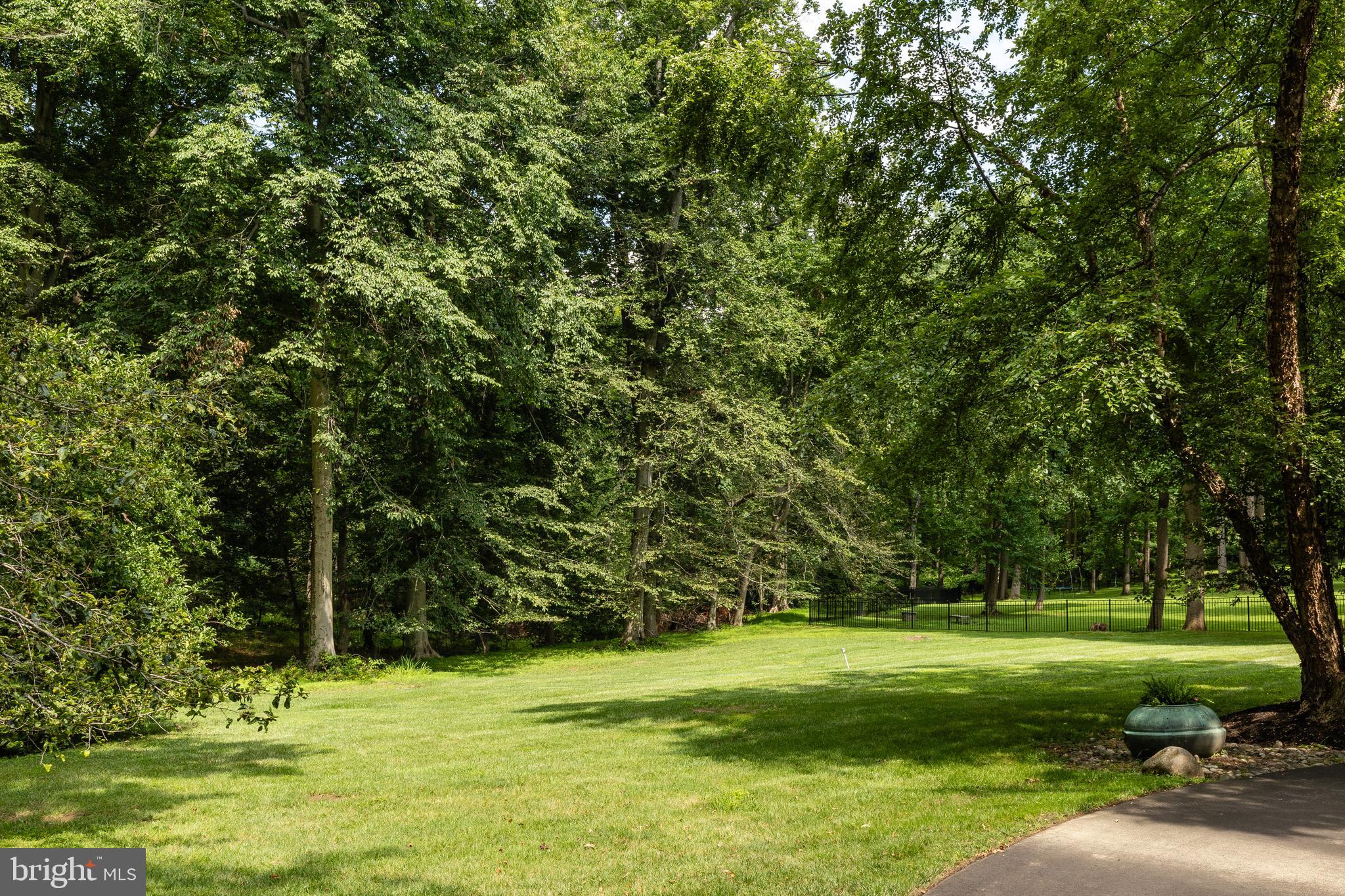 PENNOCK WOODS - Residential
