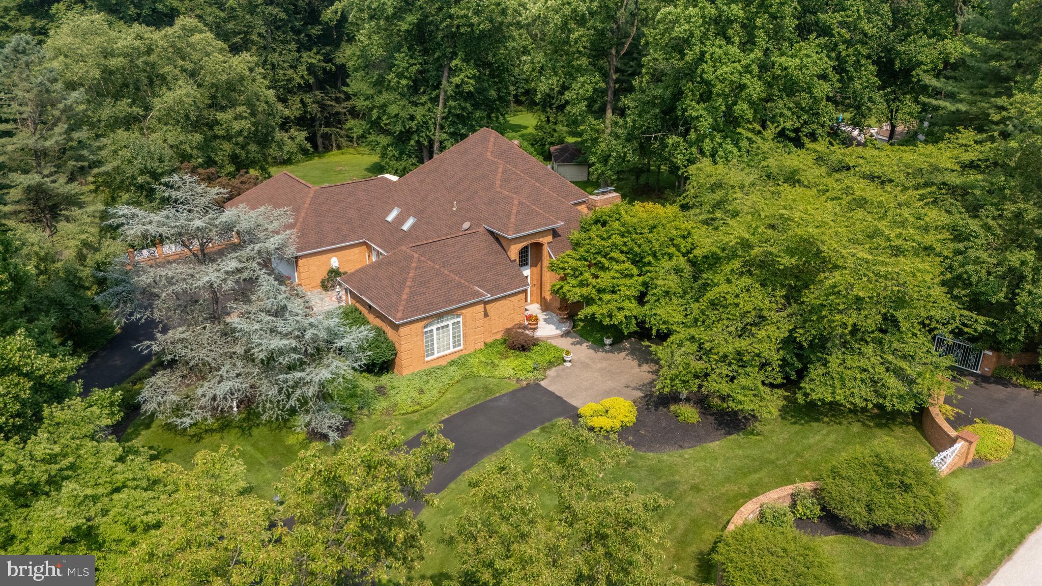 PENNOCK WOODS - Residential