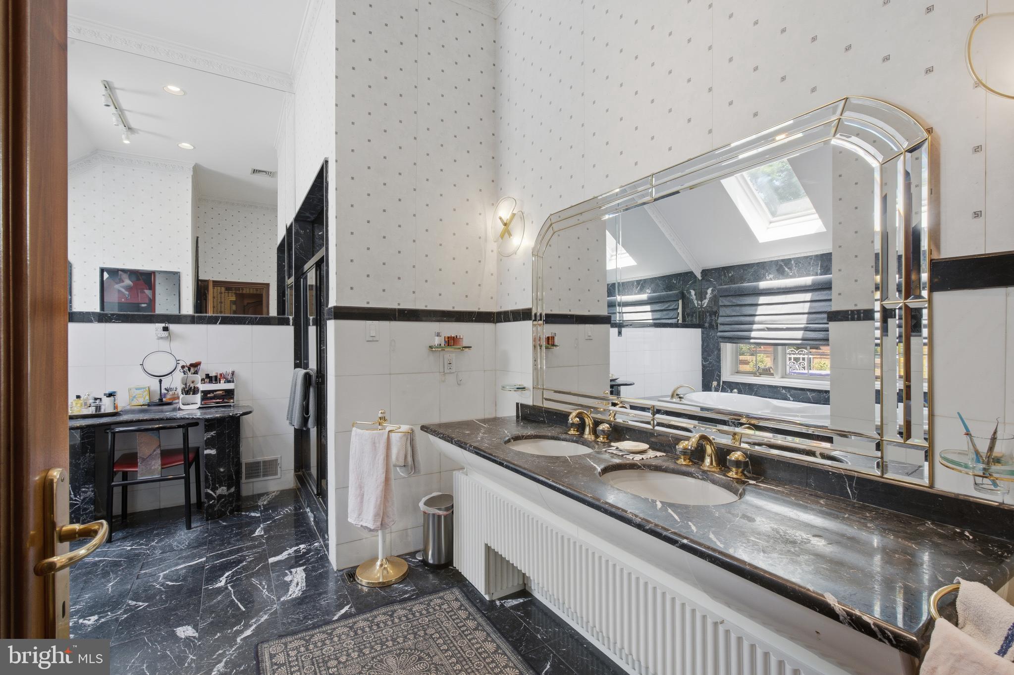 PENNOCK WOODS - Residential