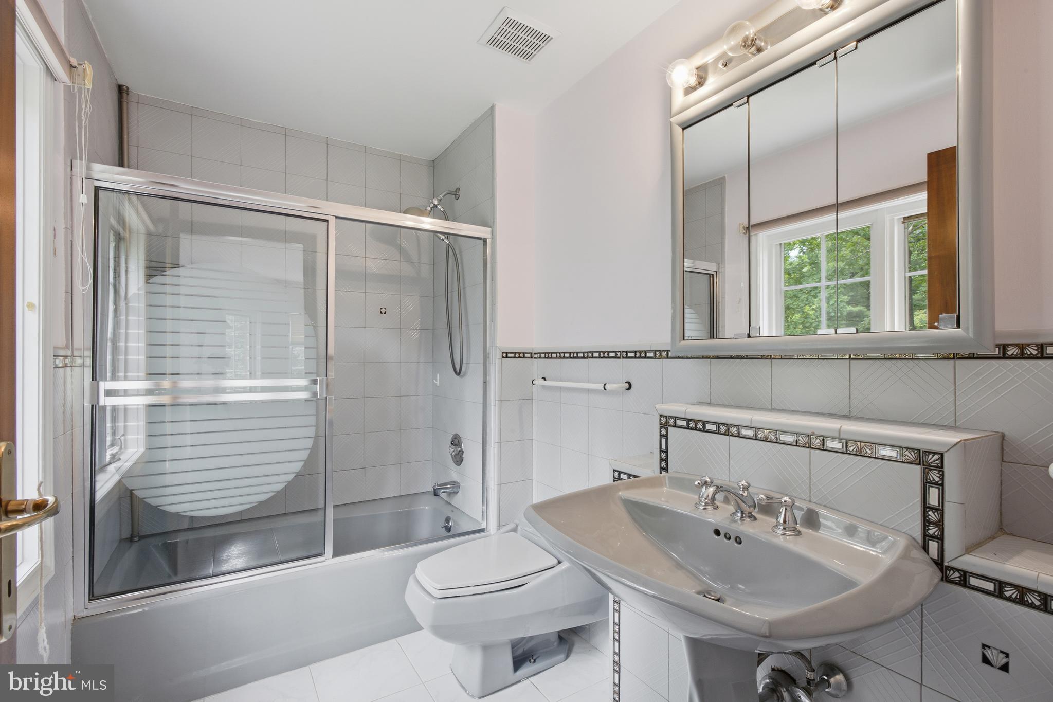 PENNOCK WOODS - Residential