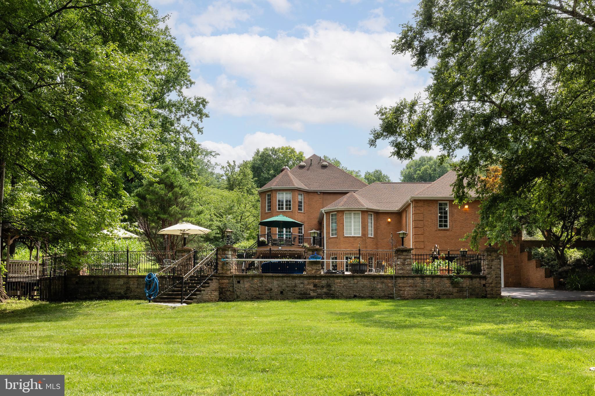 PENNOCK WOODS - Residential