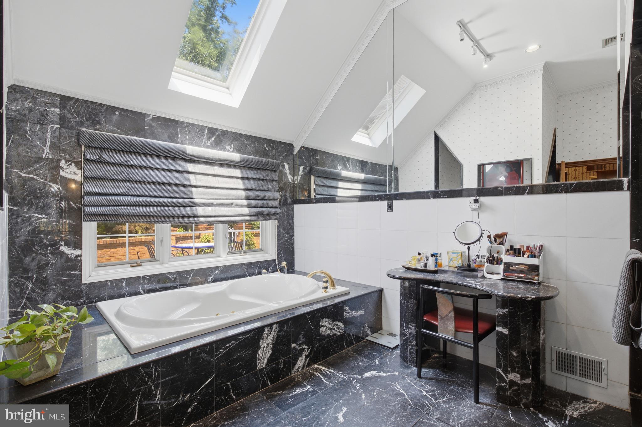 PENNOCK WOODS - Residential