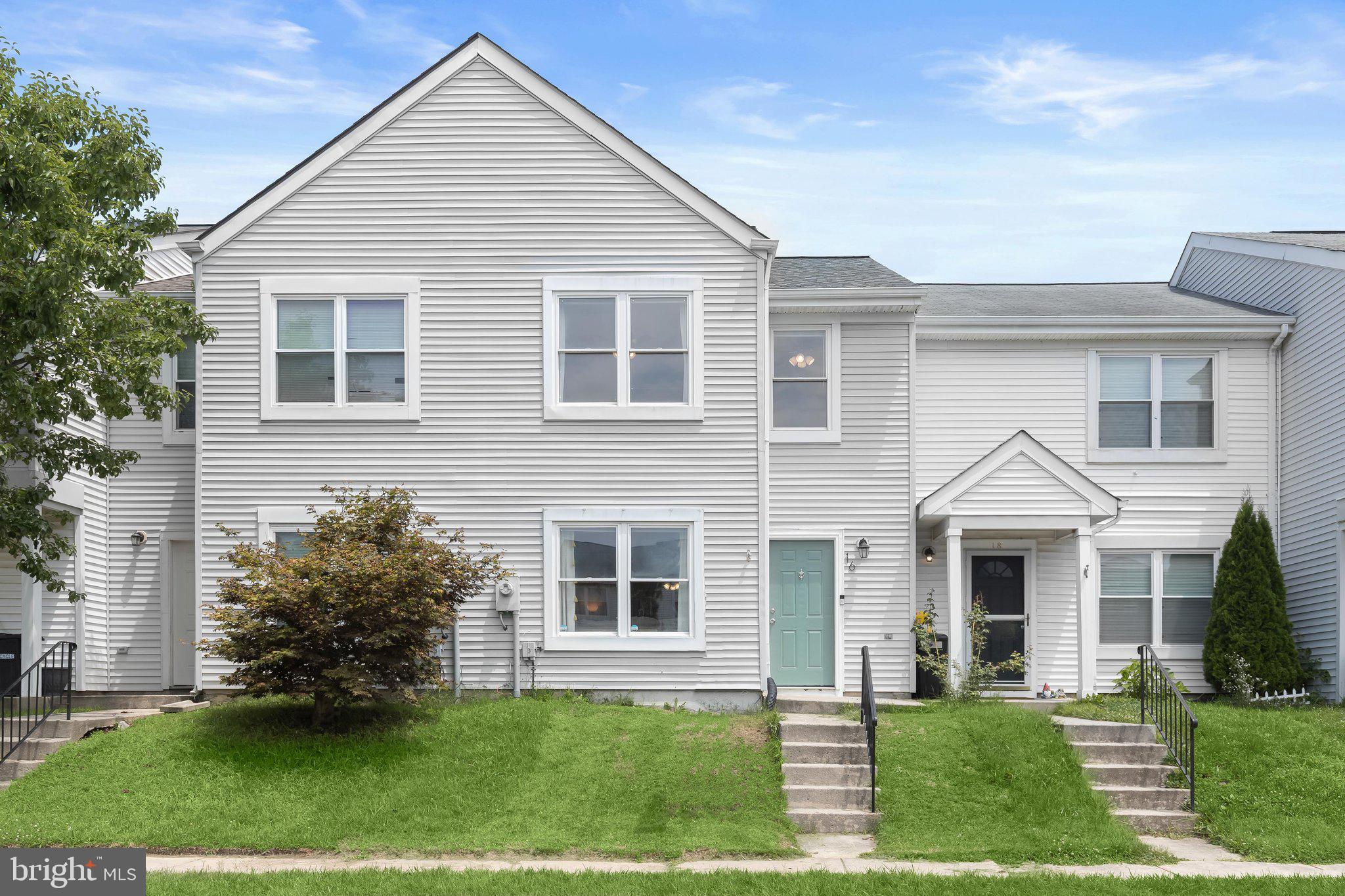 VILLAGE OF PAWNEE - Residential
