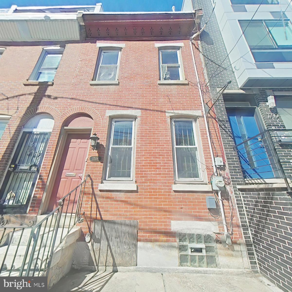 Located right between Sharswood and Temple University, this 3-bed 2-bath rowhome is full of potential for both homebuyers and investors. With 1,144 square feet of living space, a classic 2-story design, and a full unfinished basement, this property offers endless possibilities. 

Whether you're looking for a place to call home or an investment opportunity, this home is a great find in a rapidly developing neighborhood. While it does need some TLC, it presents the perfect chance to add value and personalize the space to your liking.  

The property is being sold "As-Is".

Don’t miss out on this chance to create something special— Schedule your showing today!