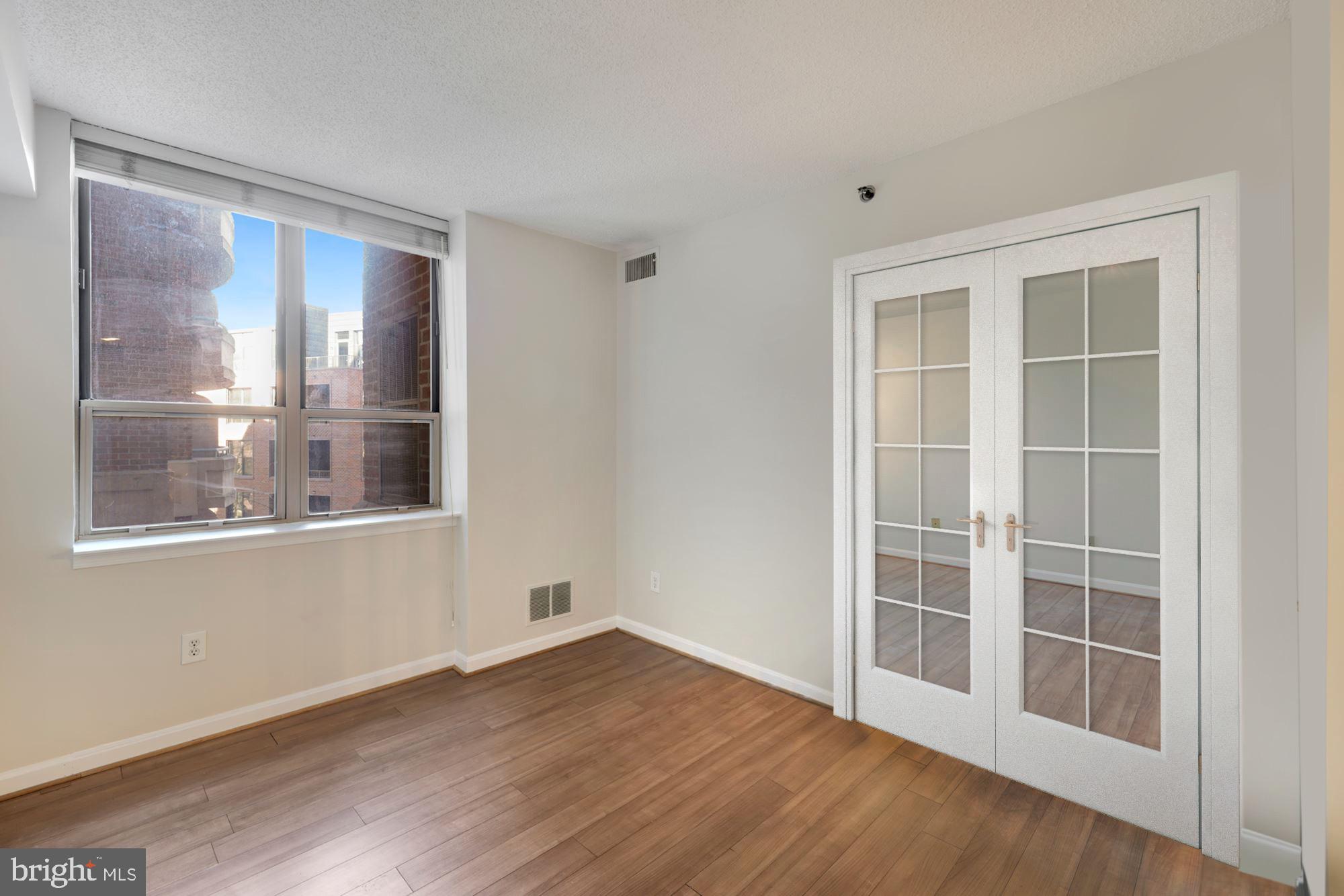 THE CHRISTOPHER - Residential
