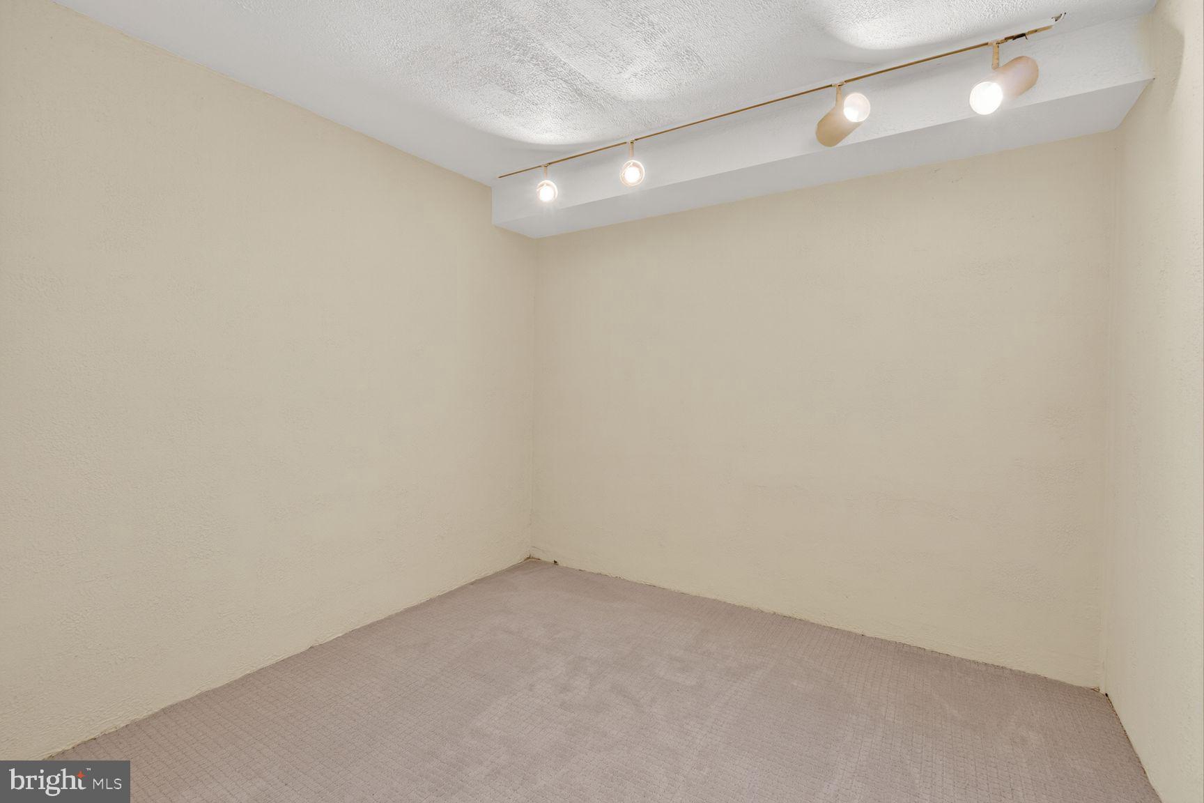 SOMERSET HEIGHTS - Residential