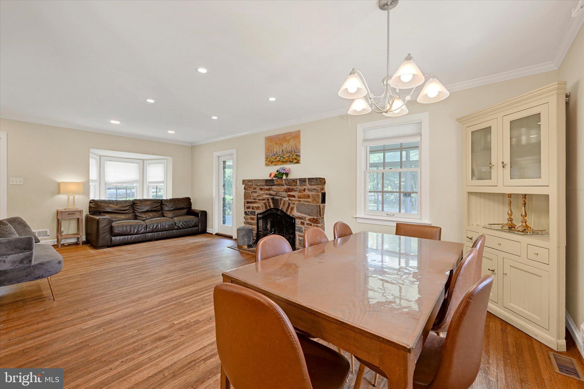 POPLAR HILL - Residential