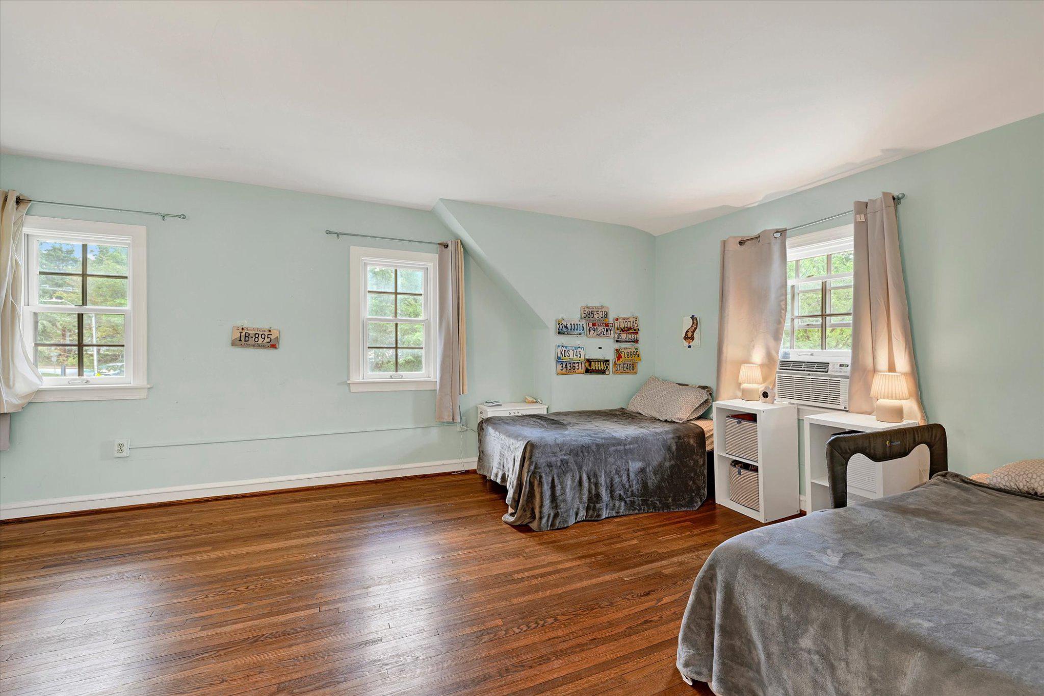 POPLAR HILL - Residential