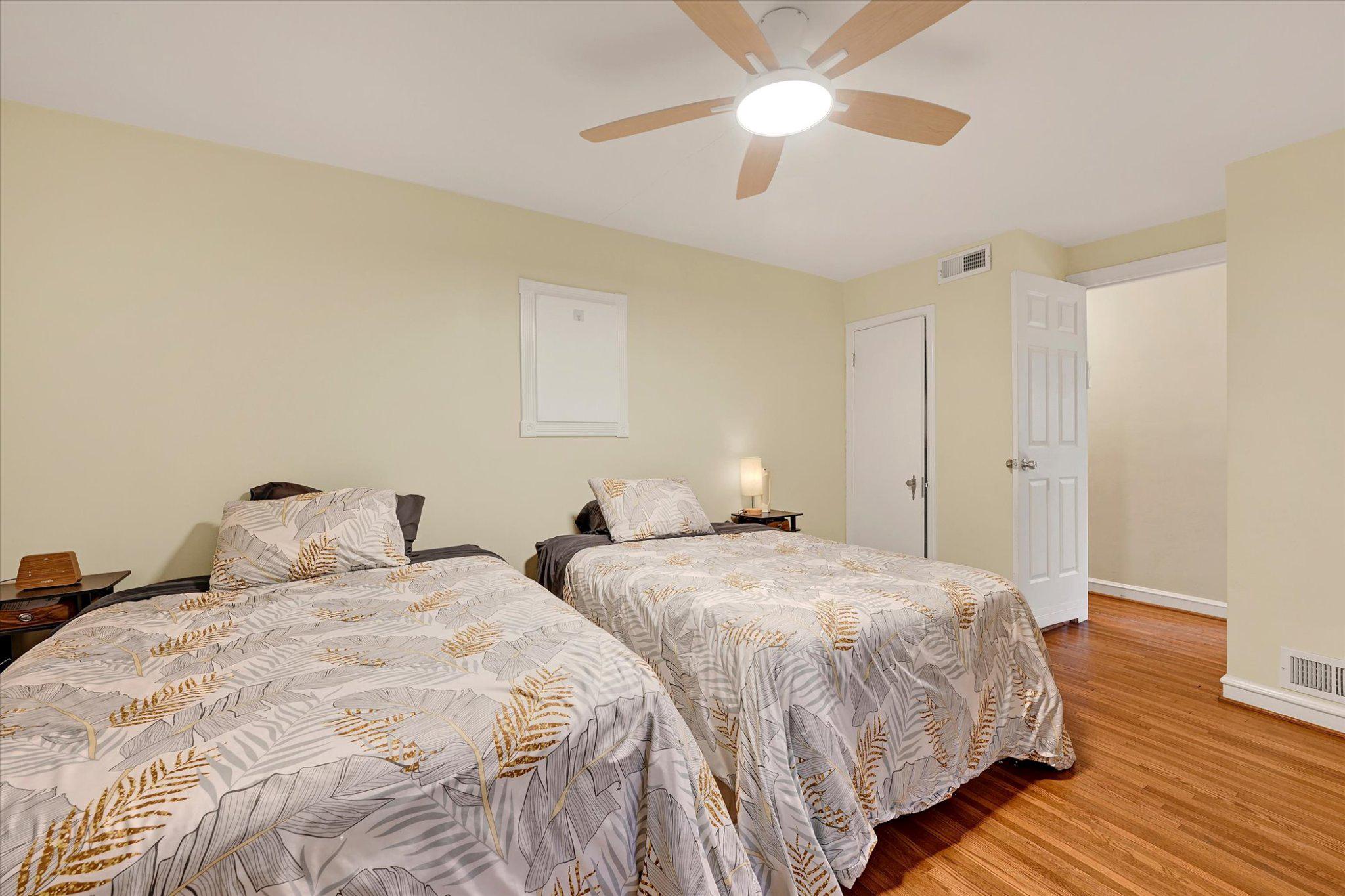 POPLAR HILL - Residential
