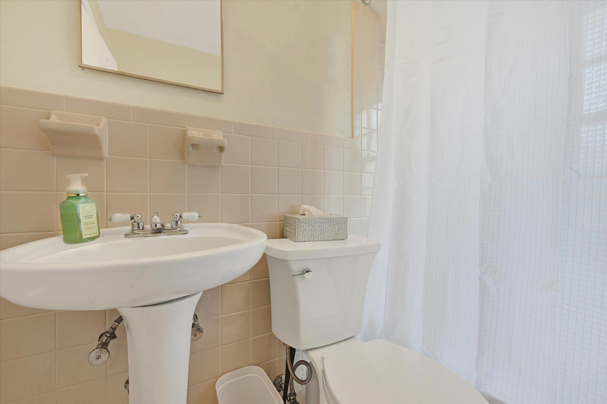 POPLAR HILL - Residential