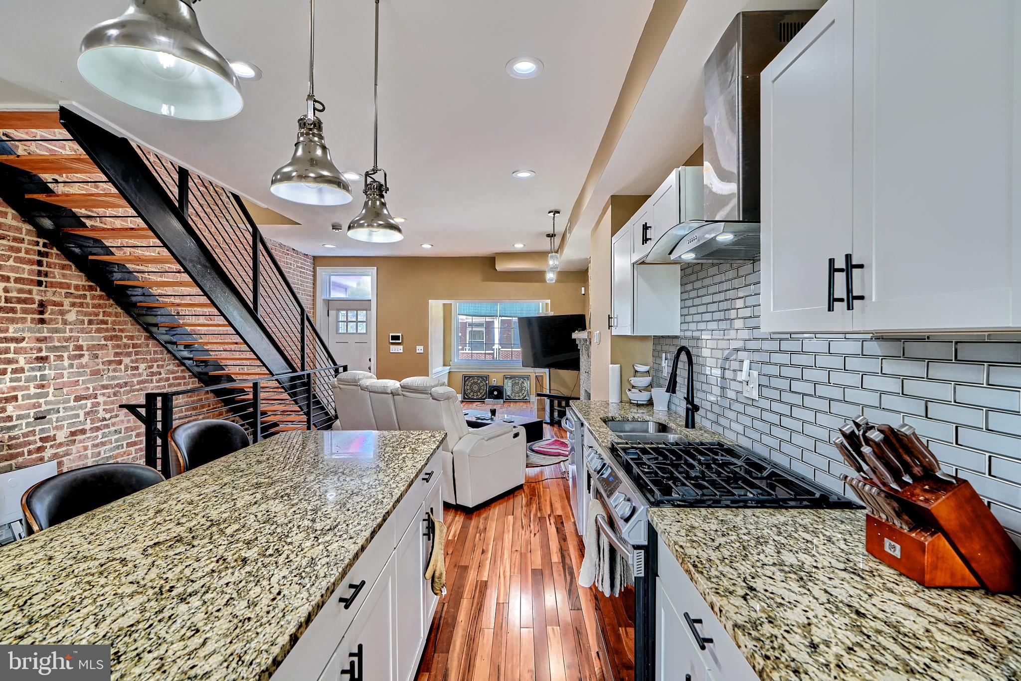 BROADWAY EAST - Residential