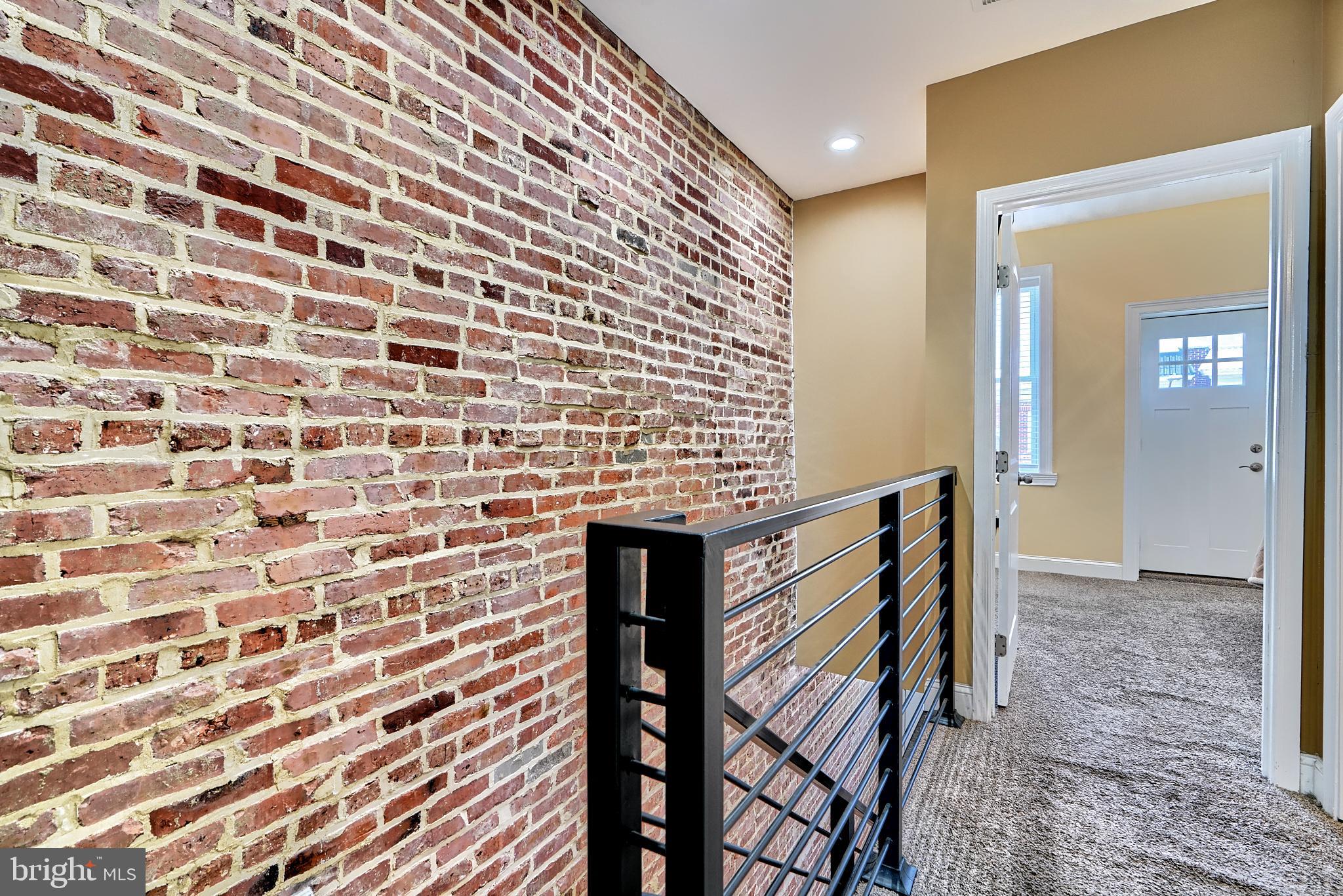 BROADWAY EAST - Residential