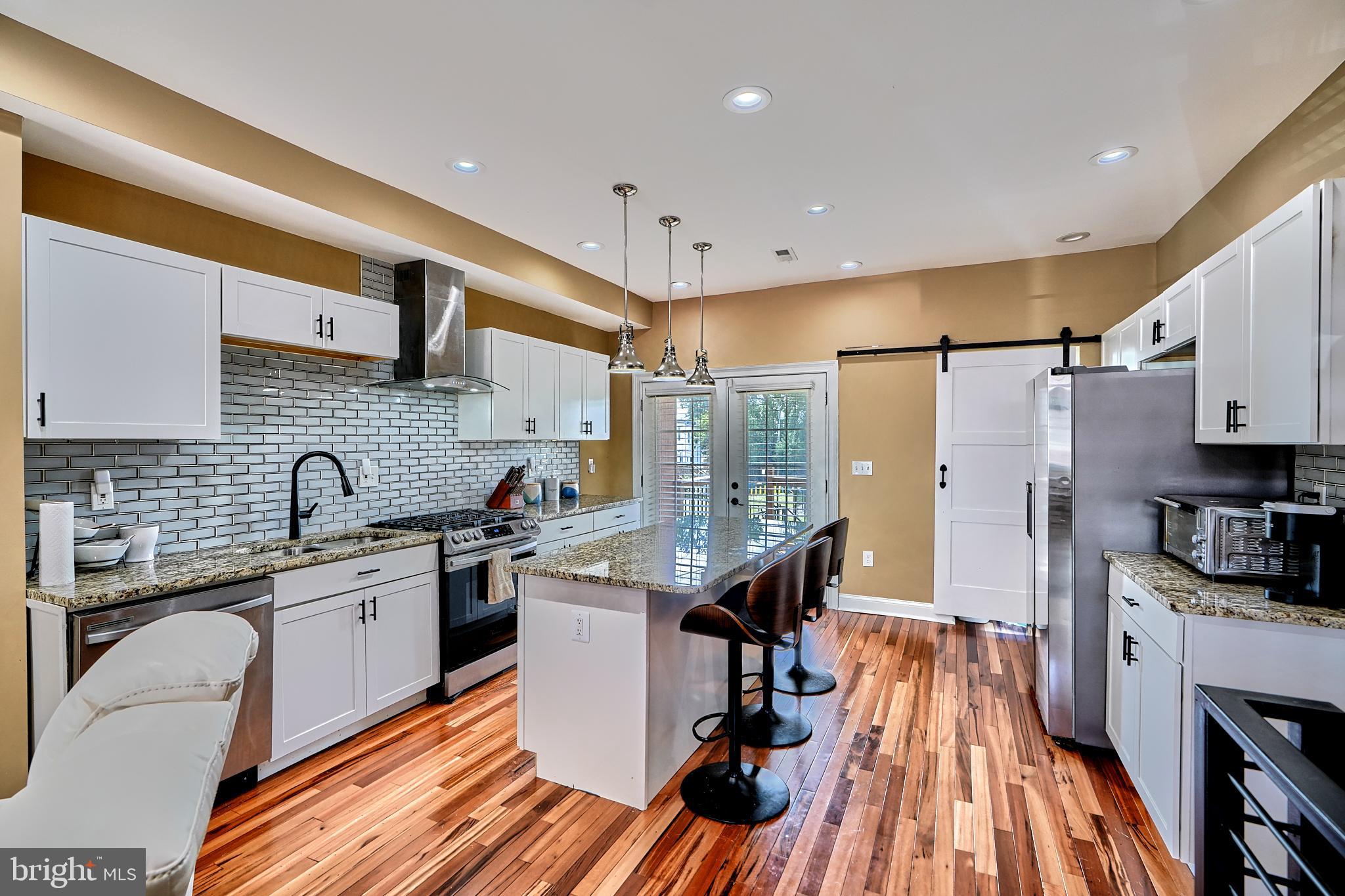 BROADWAY EAST - Residential