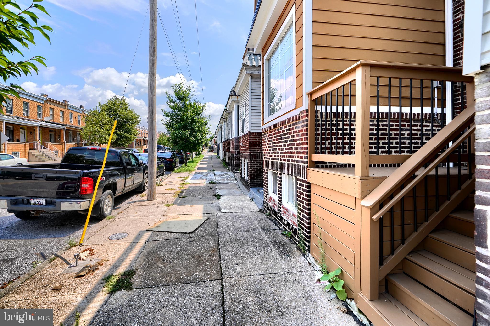 BROADWAY EAST - Residential