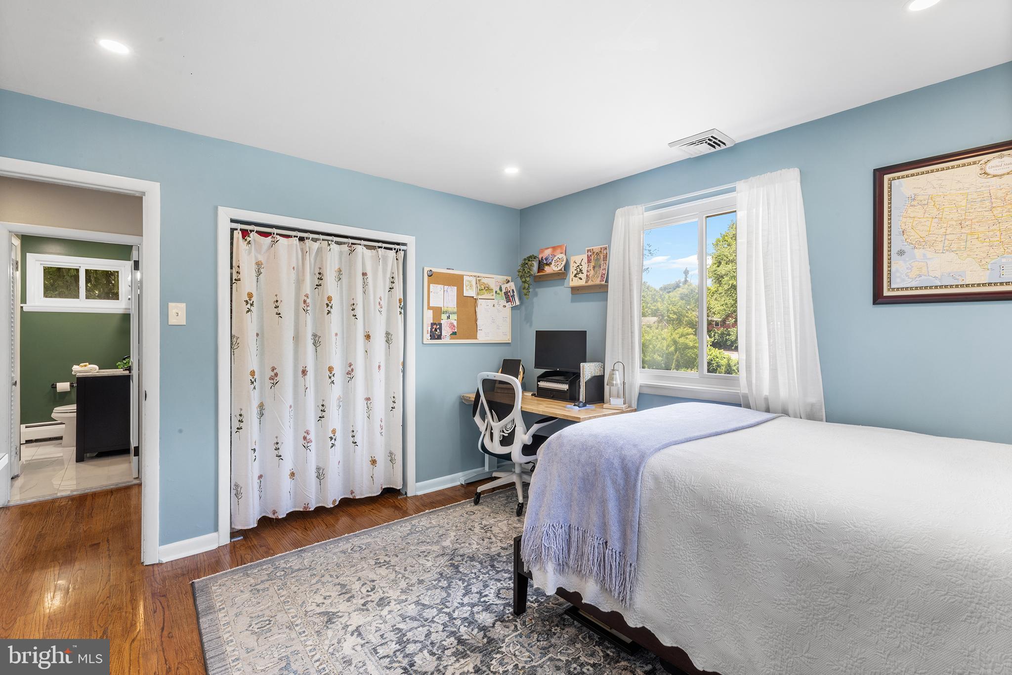 NEWTOWN HGTS - Residential