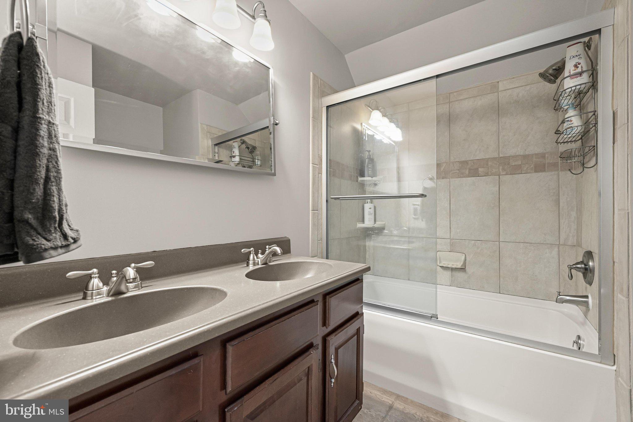 RIDGELY ESTATES - Residential