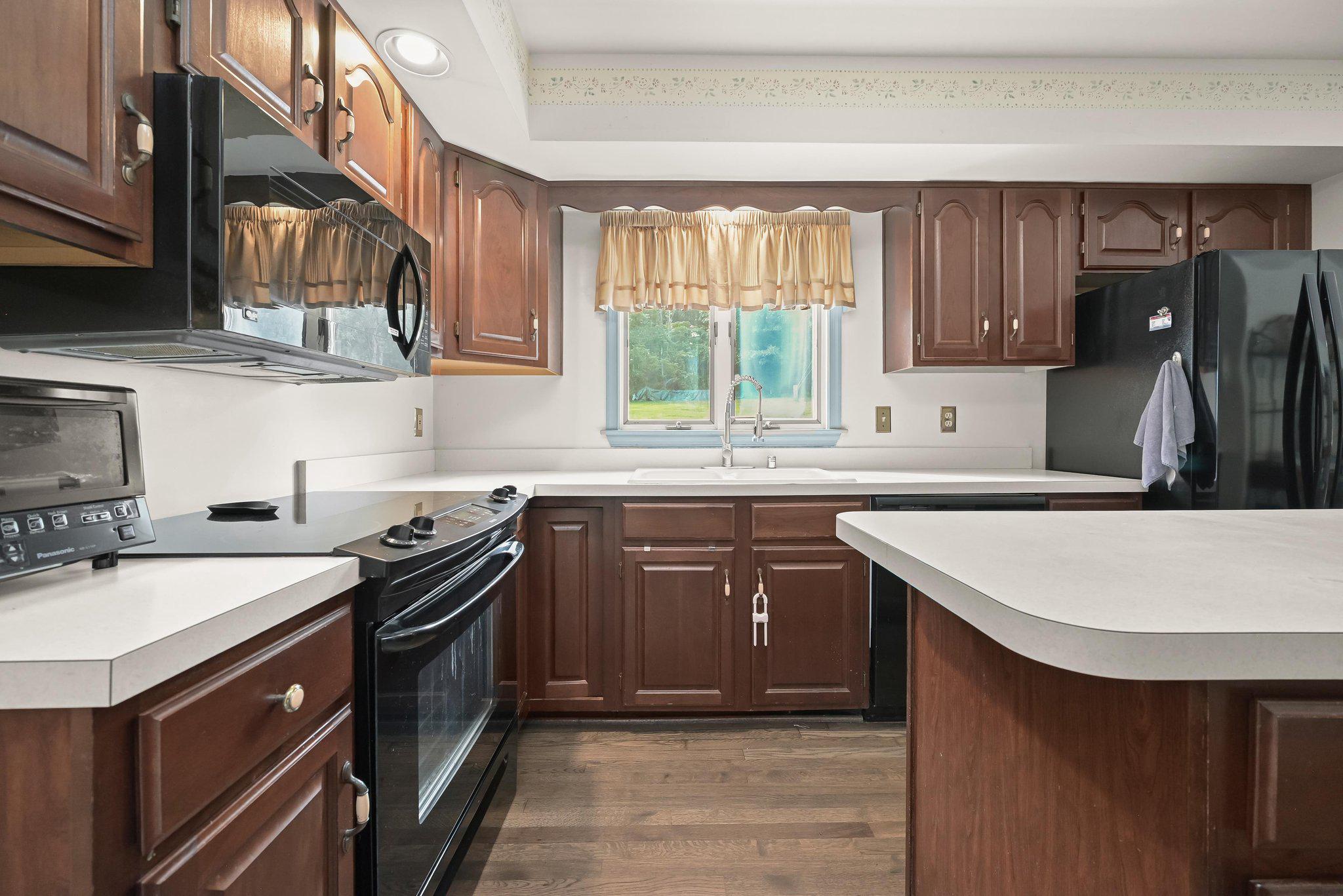 RIDGELY ESTATES - Residential