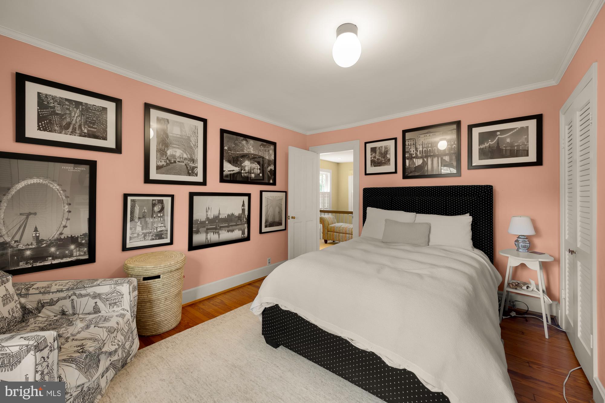 NORWOOD HEIGHTS - Residential