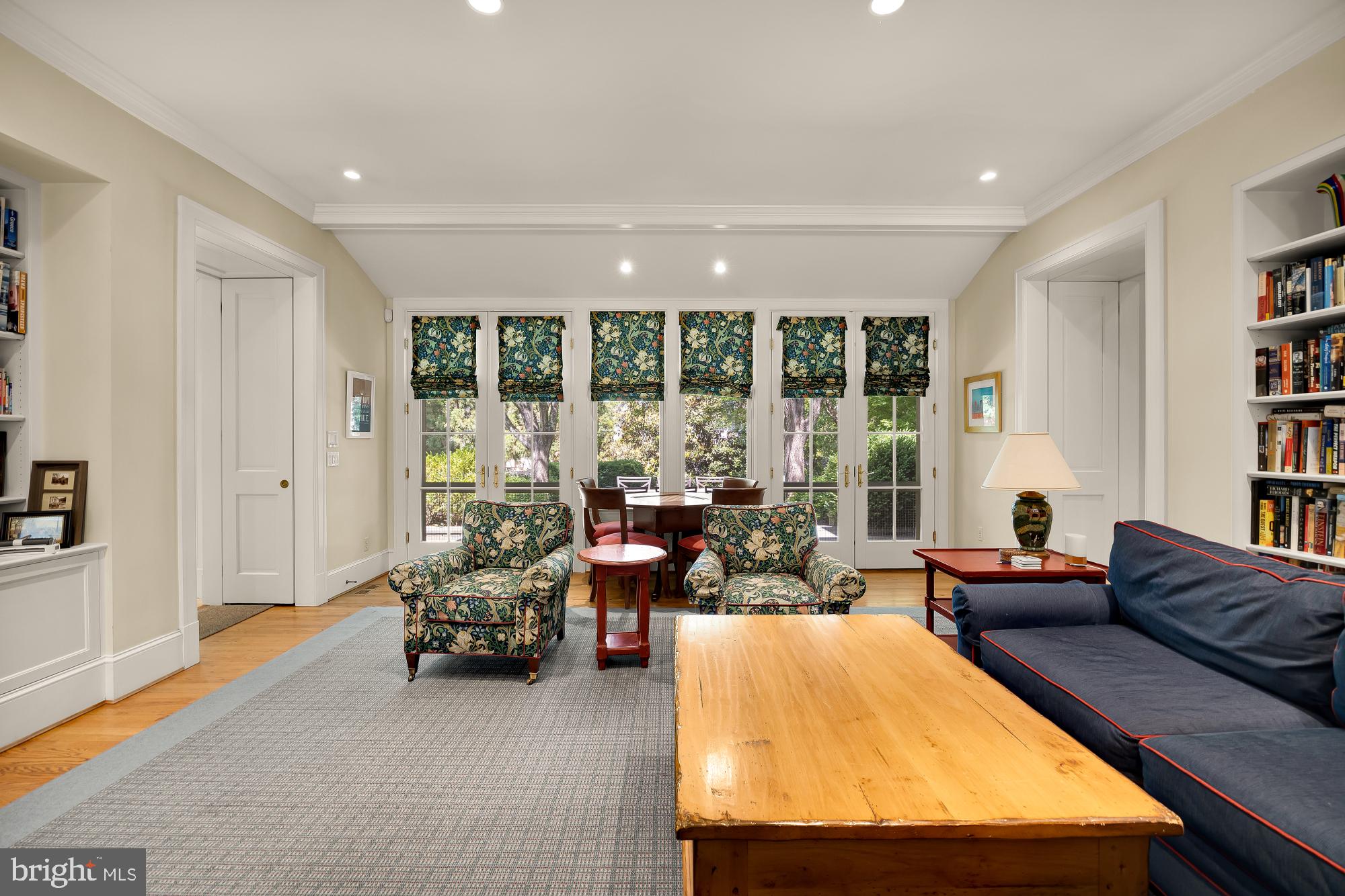 NORWOOD HEIGHTS - Residential