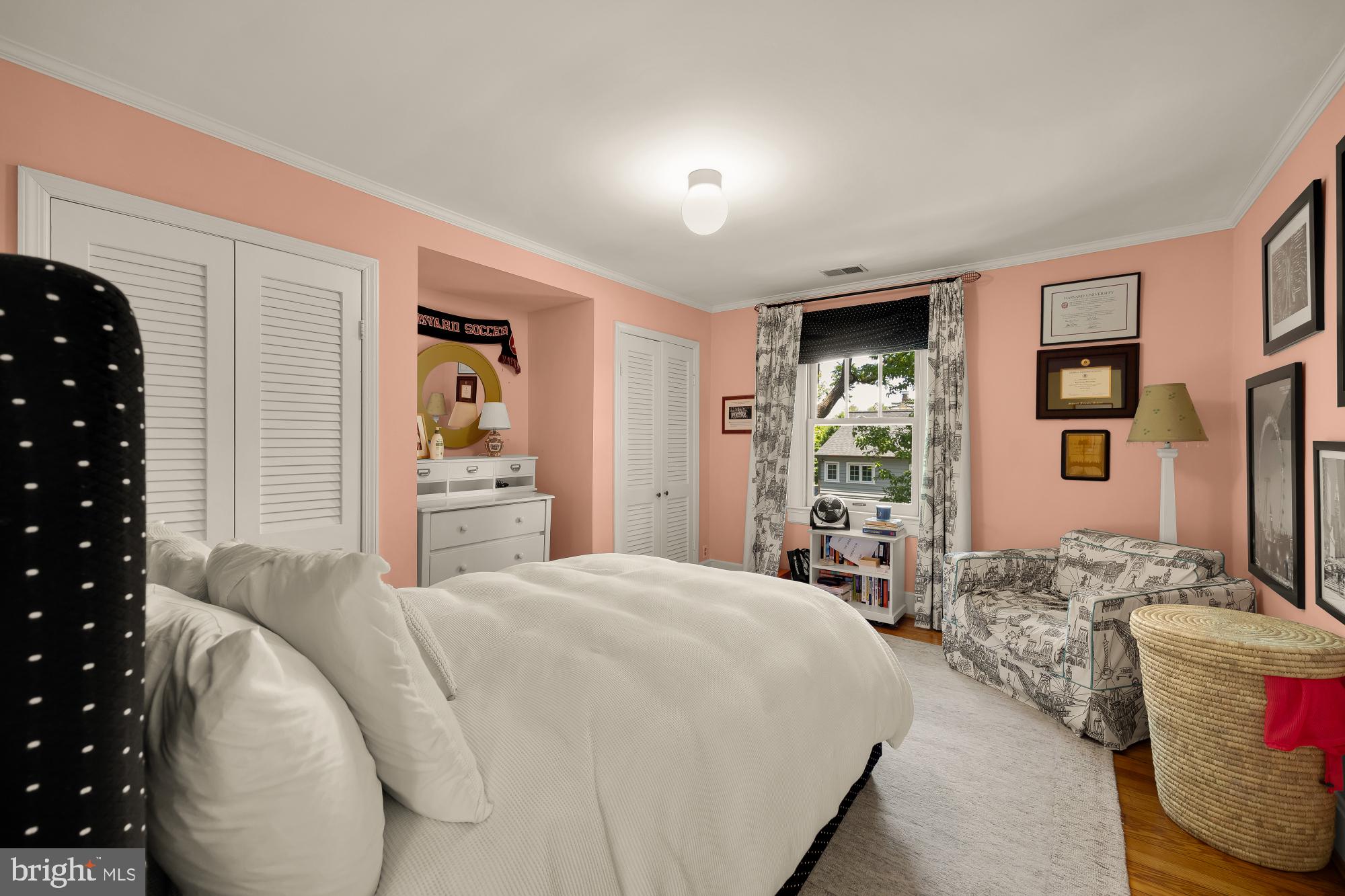 NORWOOD HEIGHTS - Residential