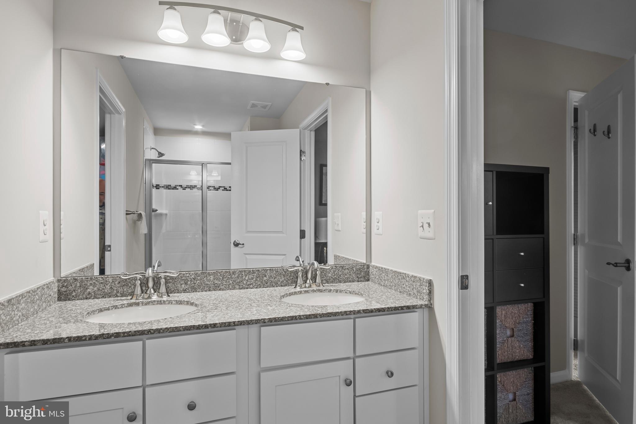 TRAILSIDE - Residential Lease