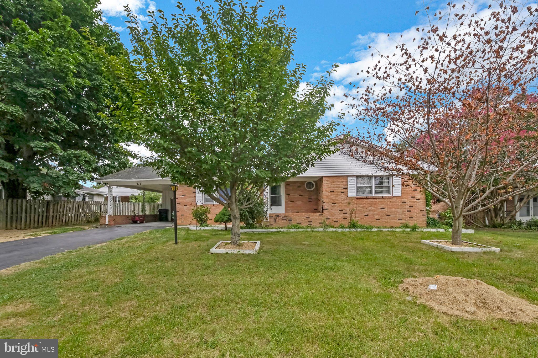 Priced to reflect the need for some updating, this home offers opportunities for cosmetic improvements and personalization while remaining move-in ready for those who prefer to take on projects You've found it. 2108sf total living space. 3 bedrooms 2 full baths detached home. Detached home with 3 bedrooms and 2 full baths + bonus room on the basement full finished with a family room.
This home is in very good shape. The sellers are selling this property completely As-IS.  NO HOA 
Video System is in the house.
