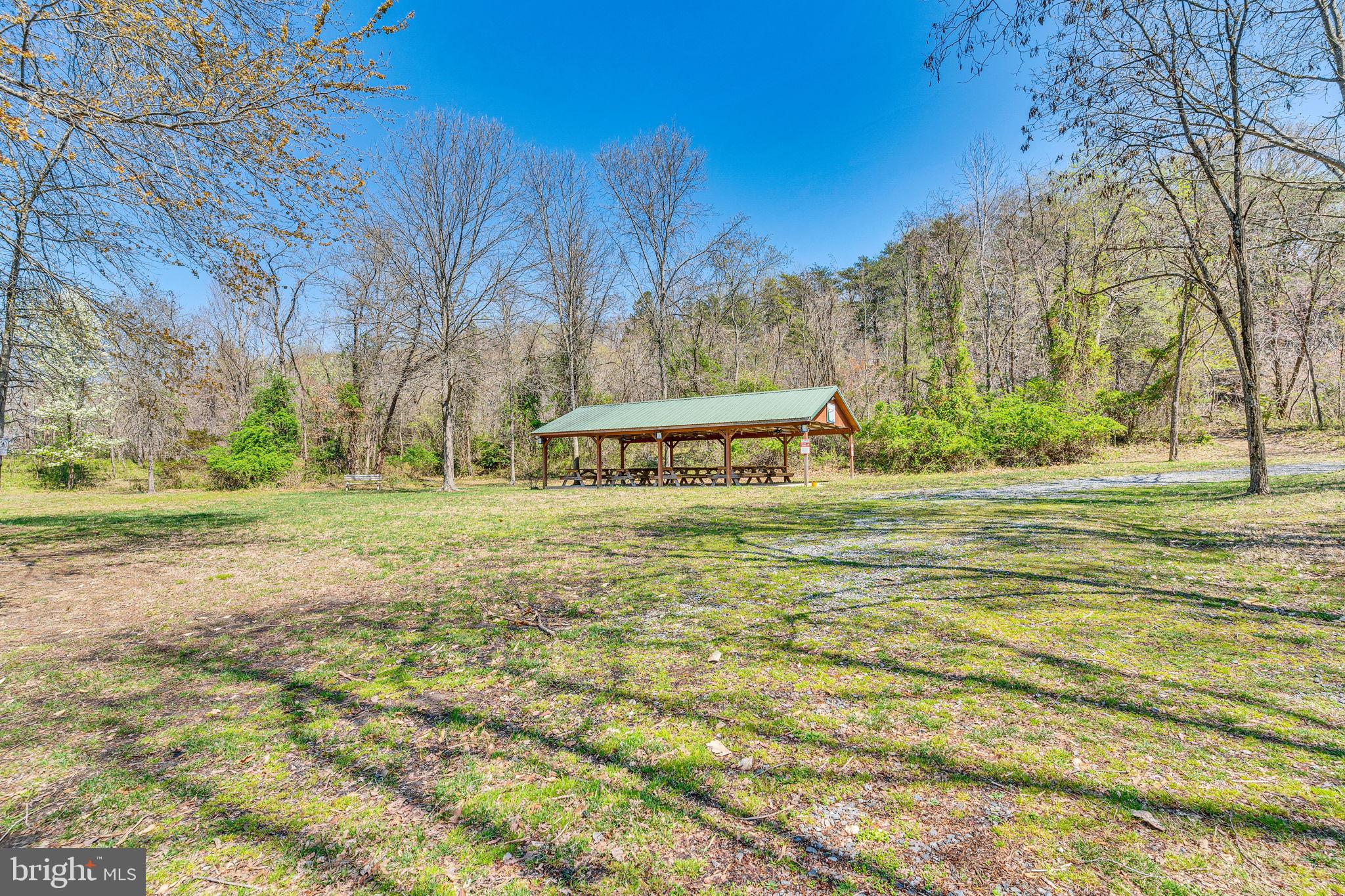 FERRY LANDING WOODS - Residential