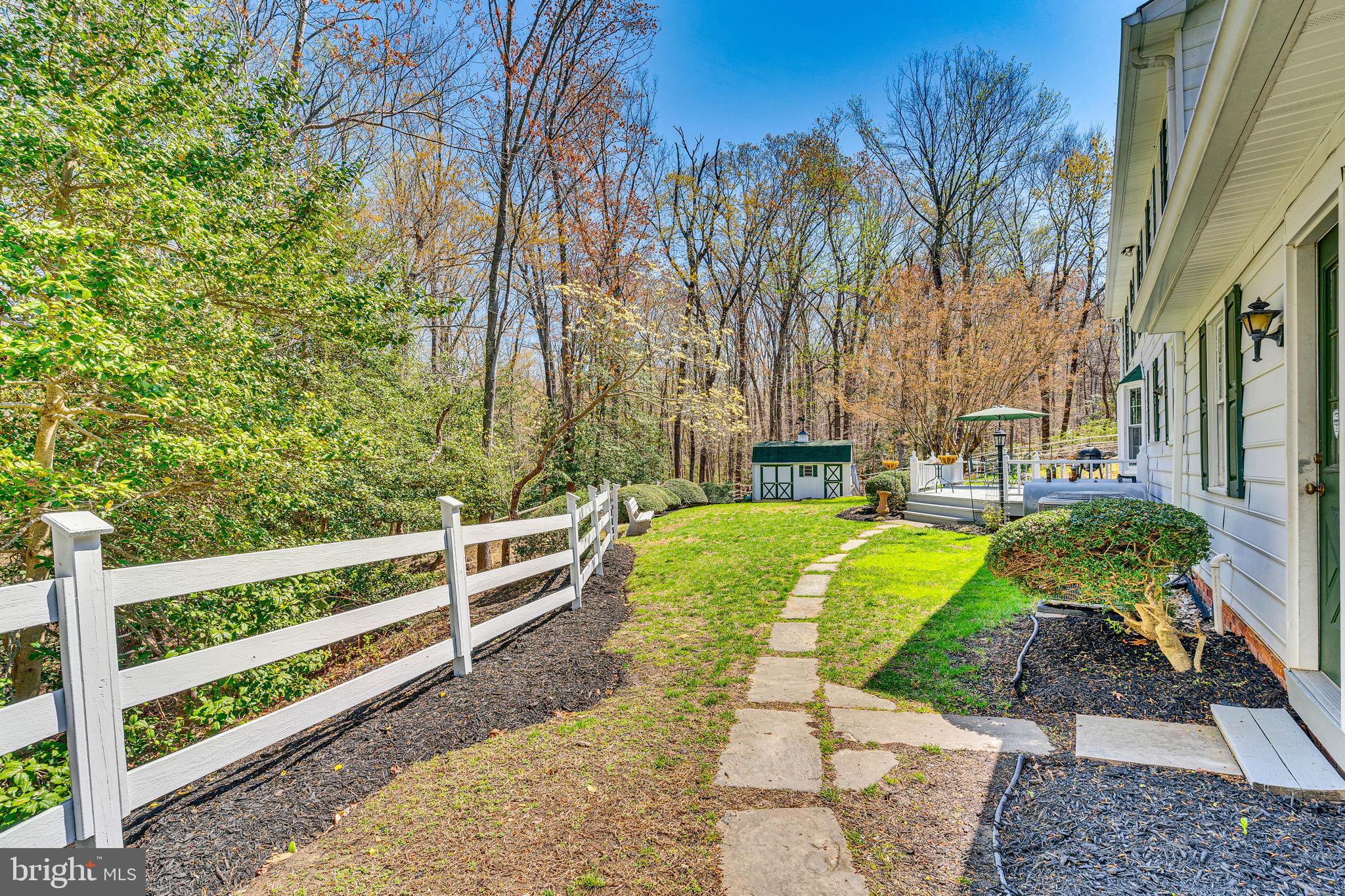 FERRY LANDING WOODS - Residential