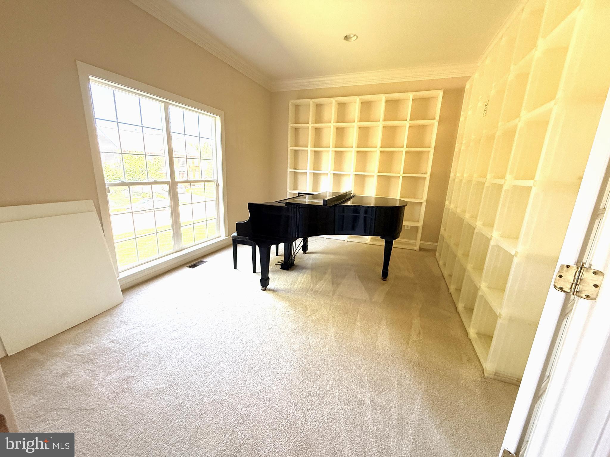 GATES MILL ESTATES - Residential