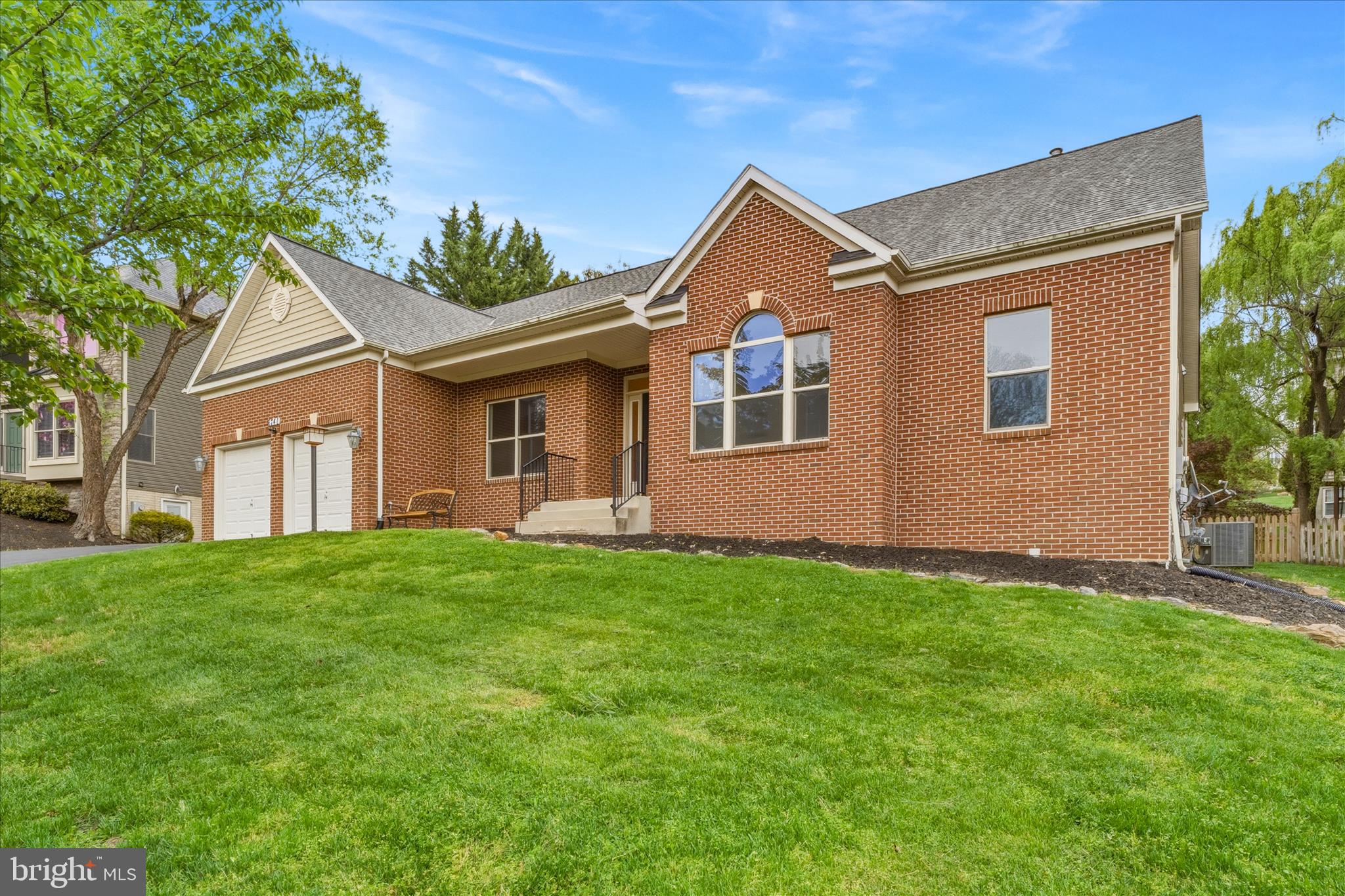 LAKE LINGANORE WOODRIDGE - Residential