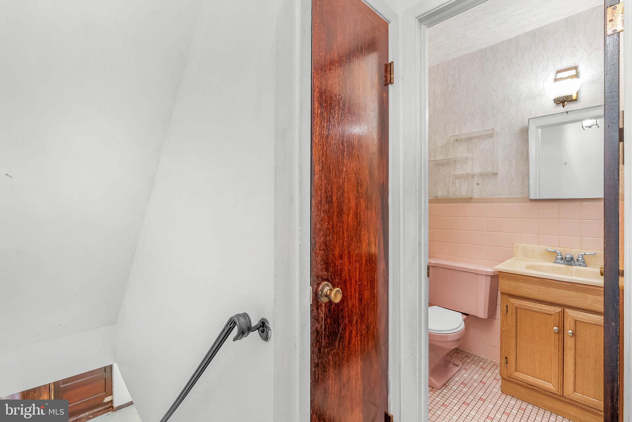 ROXBOROUGH - Residential