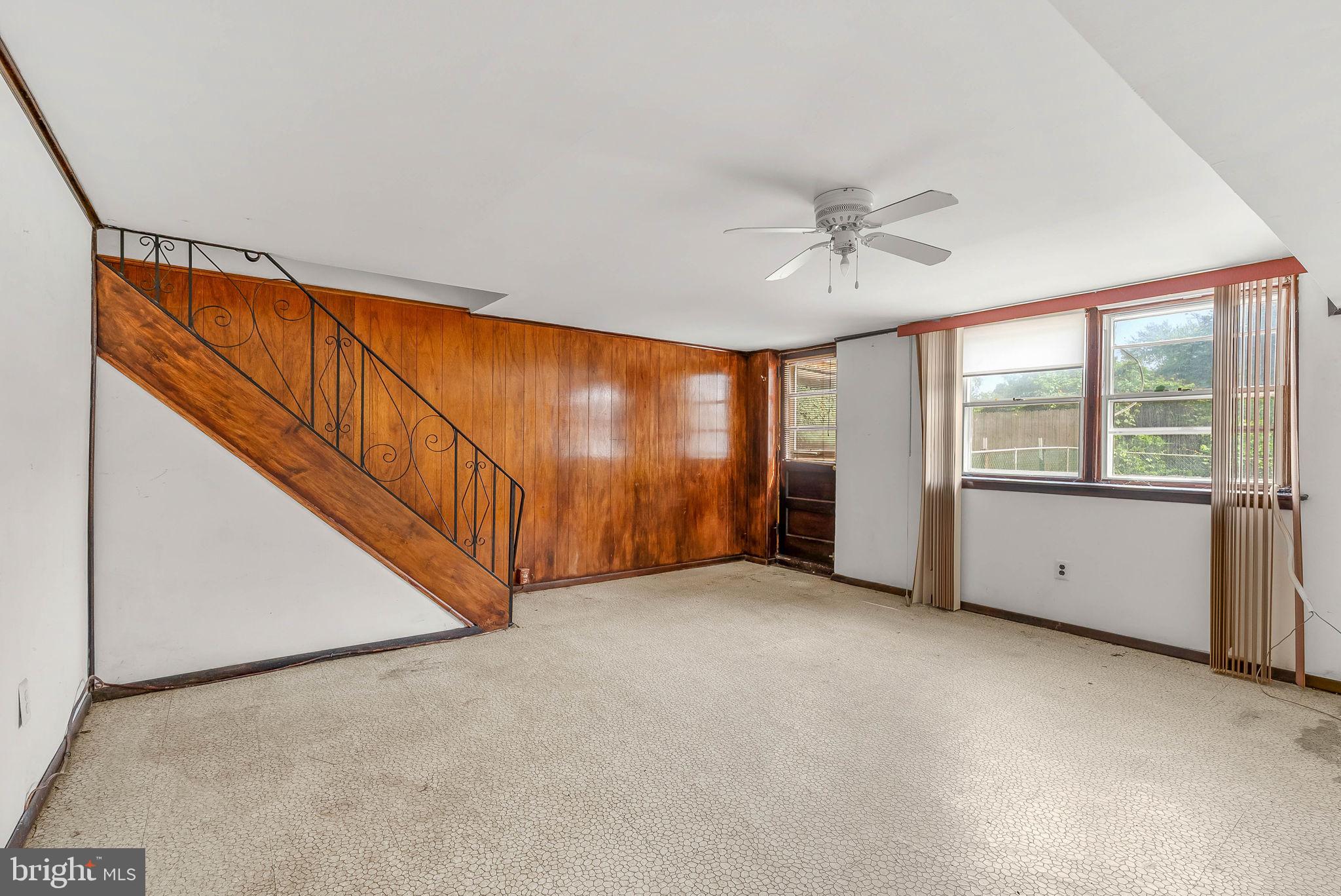 ROXBOROUGH - Residential