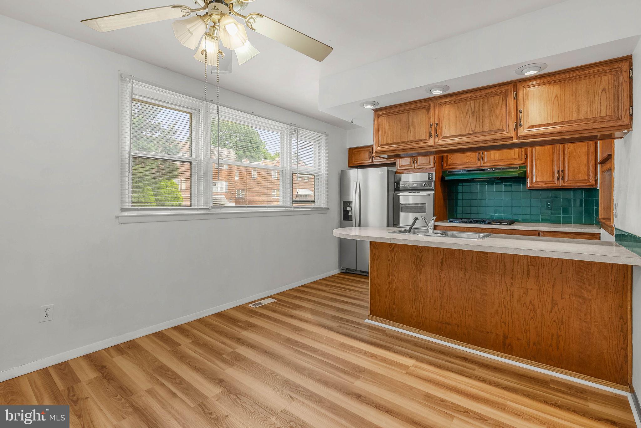 ROXBOROUGH - Residential