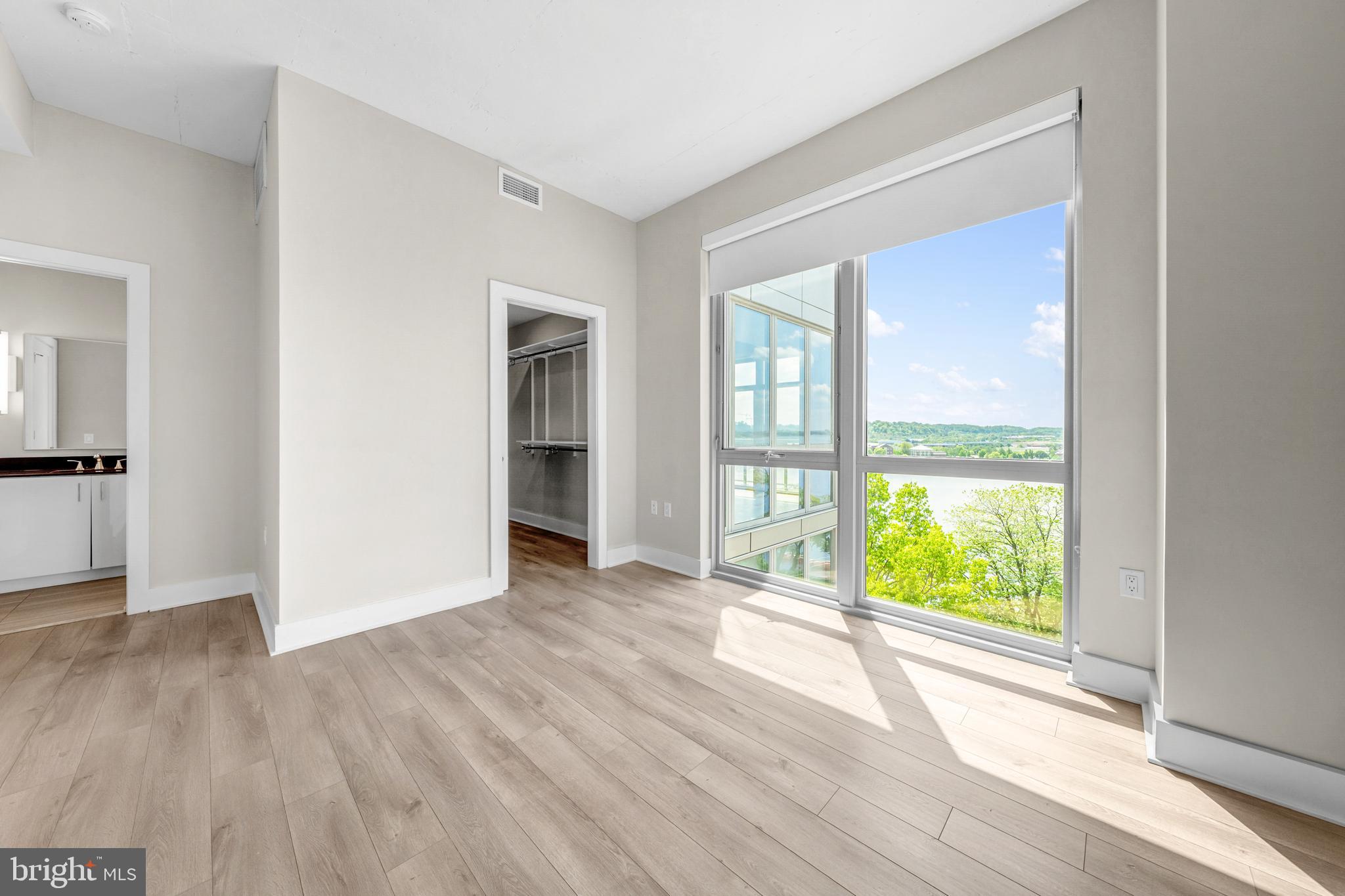 SW WATERFRONT - Residential