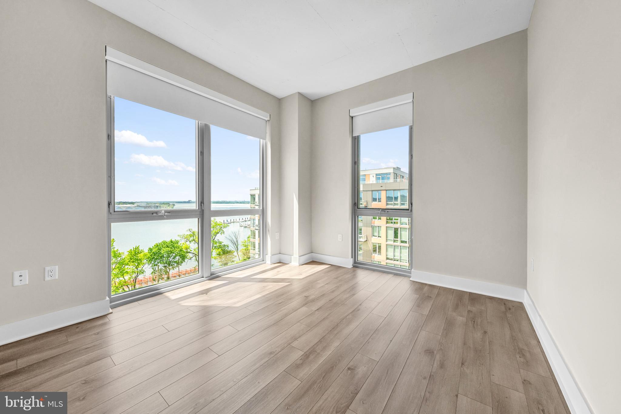 SW WATERFRONT - Residential