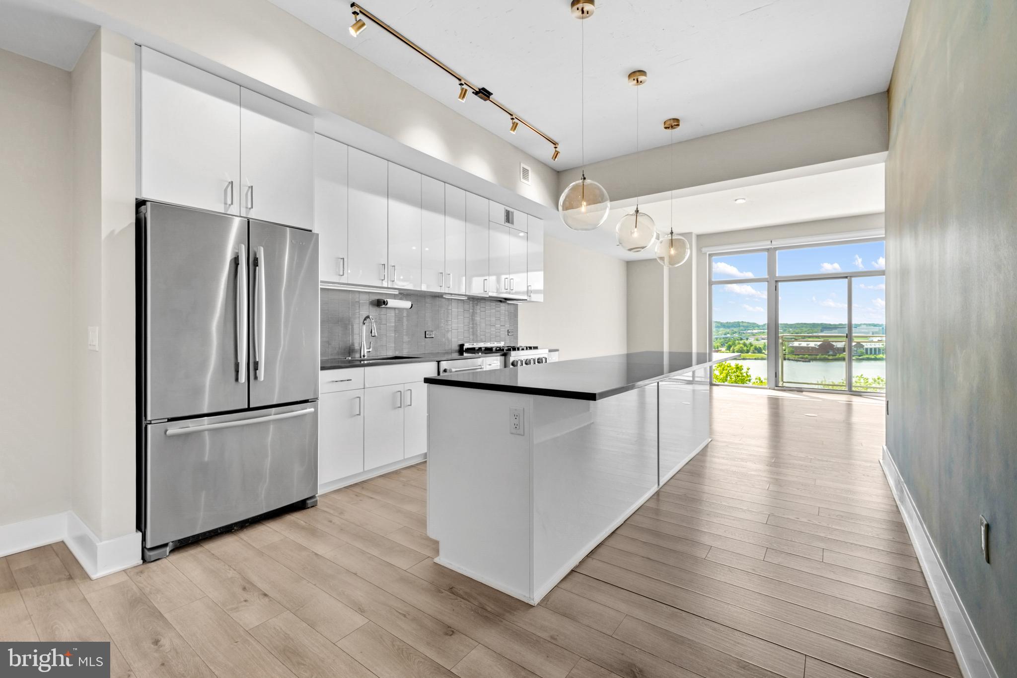 SW WATERFRONT - Residential