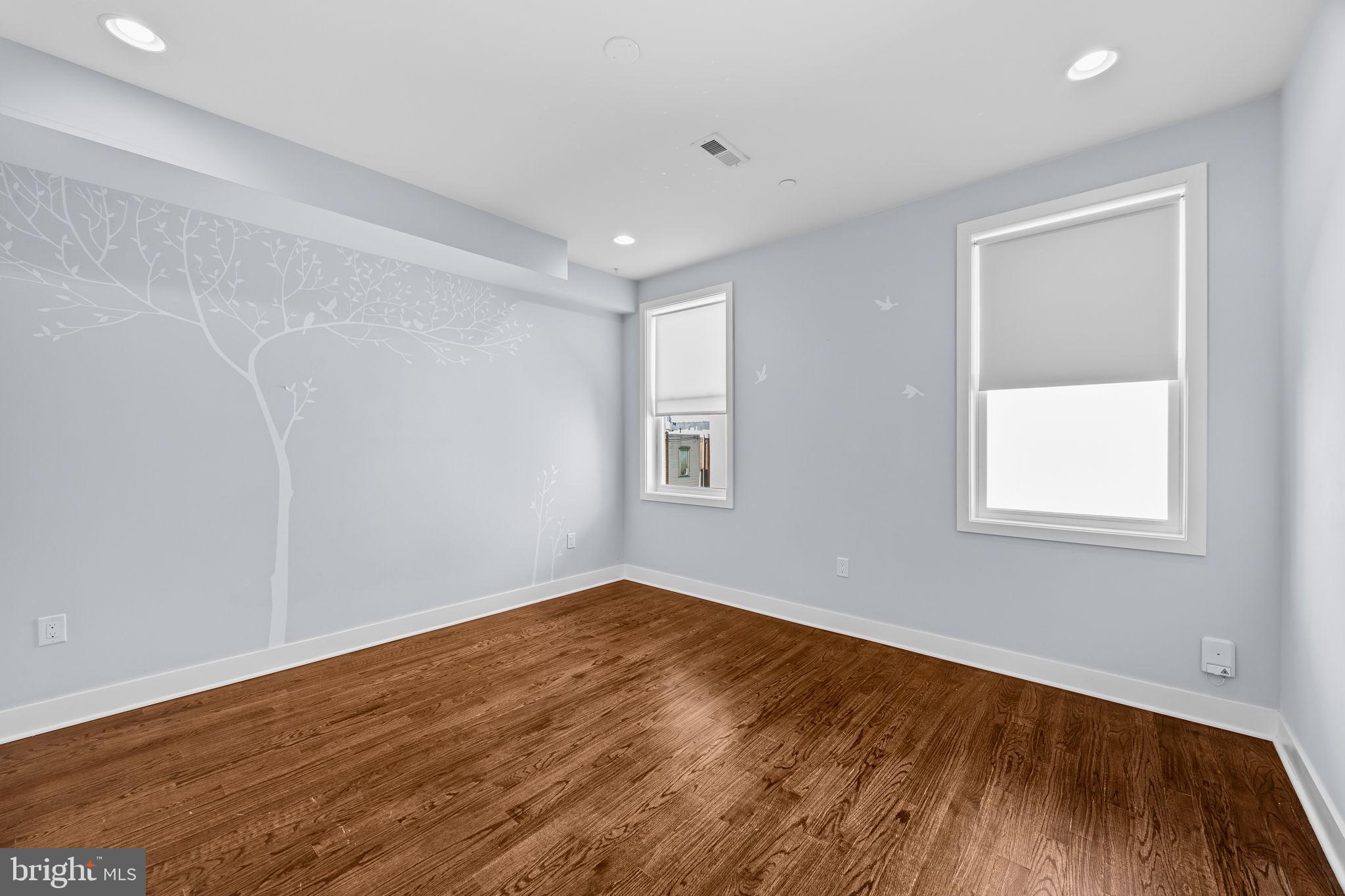 POINT BREEZE - Residential Lease