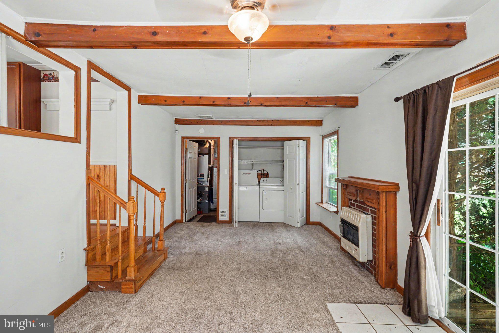 NORTH EAST HEIGHTS - Residential