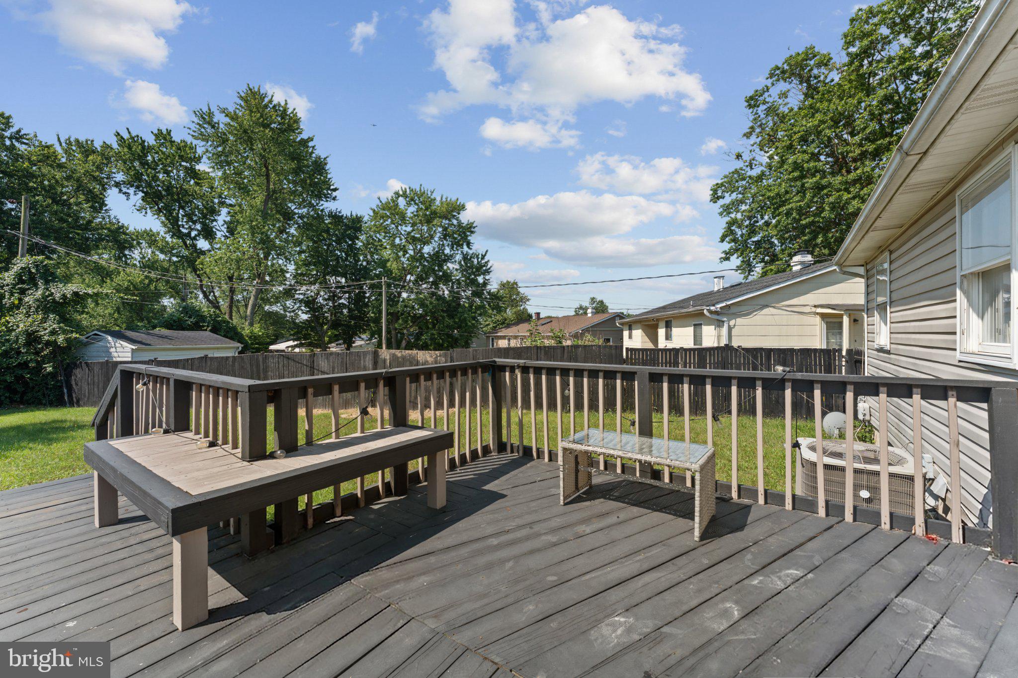 MARYLAND CITY - Residential