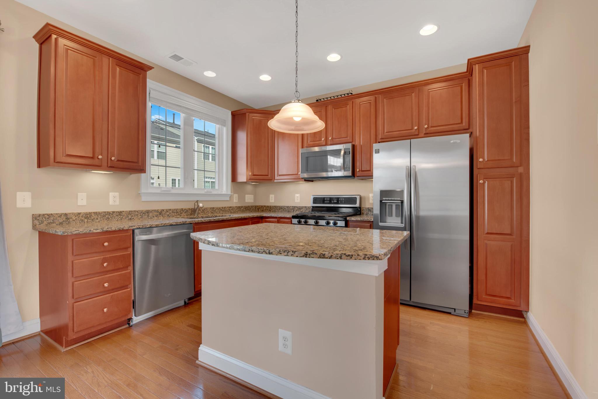 GOOSE CREEK VILLAGE NORTH - Residential Lease