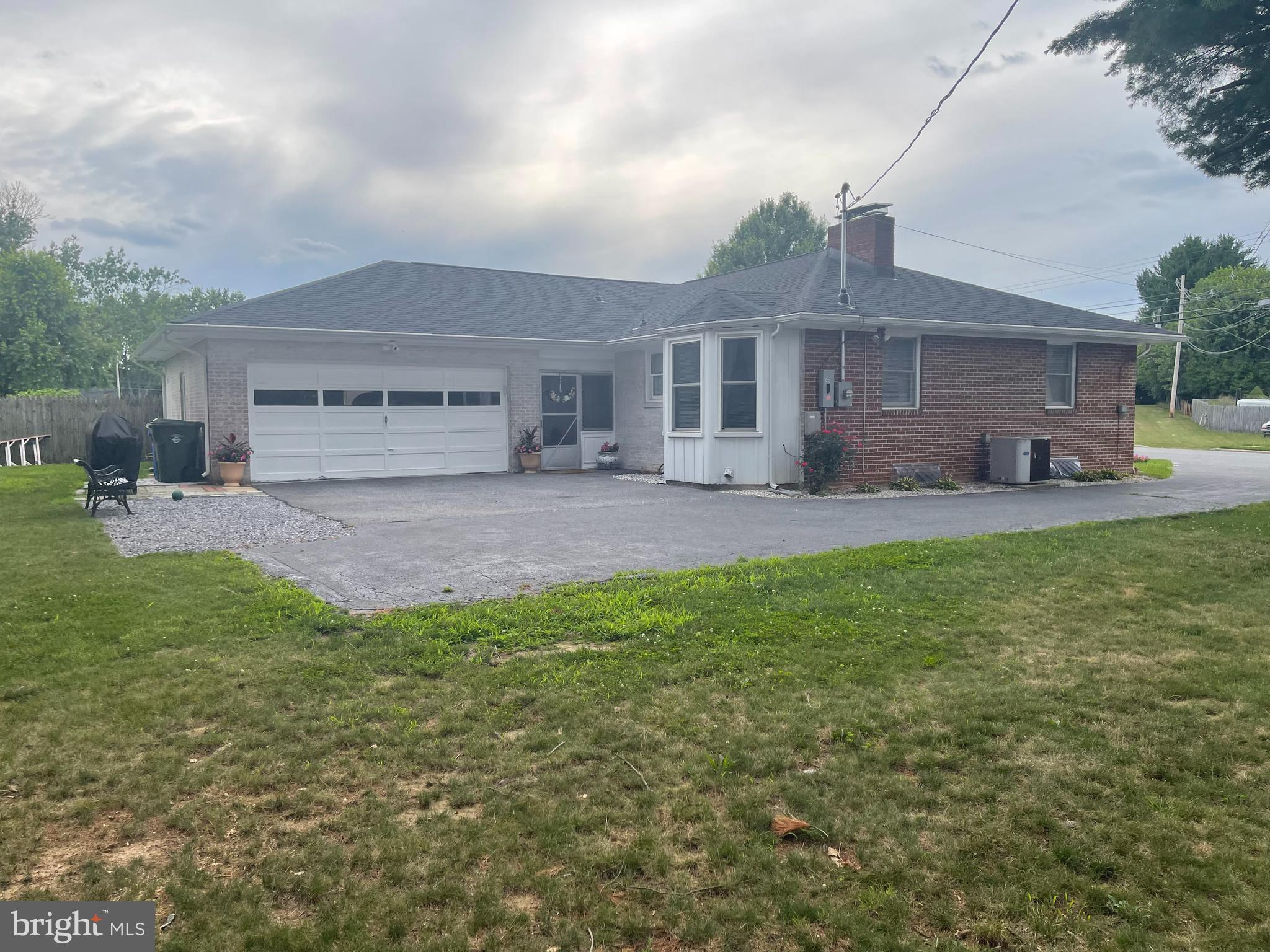 HAGERSTOWN - Residential