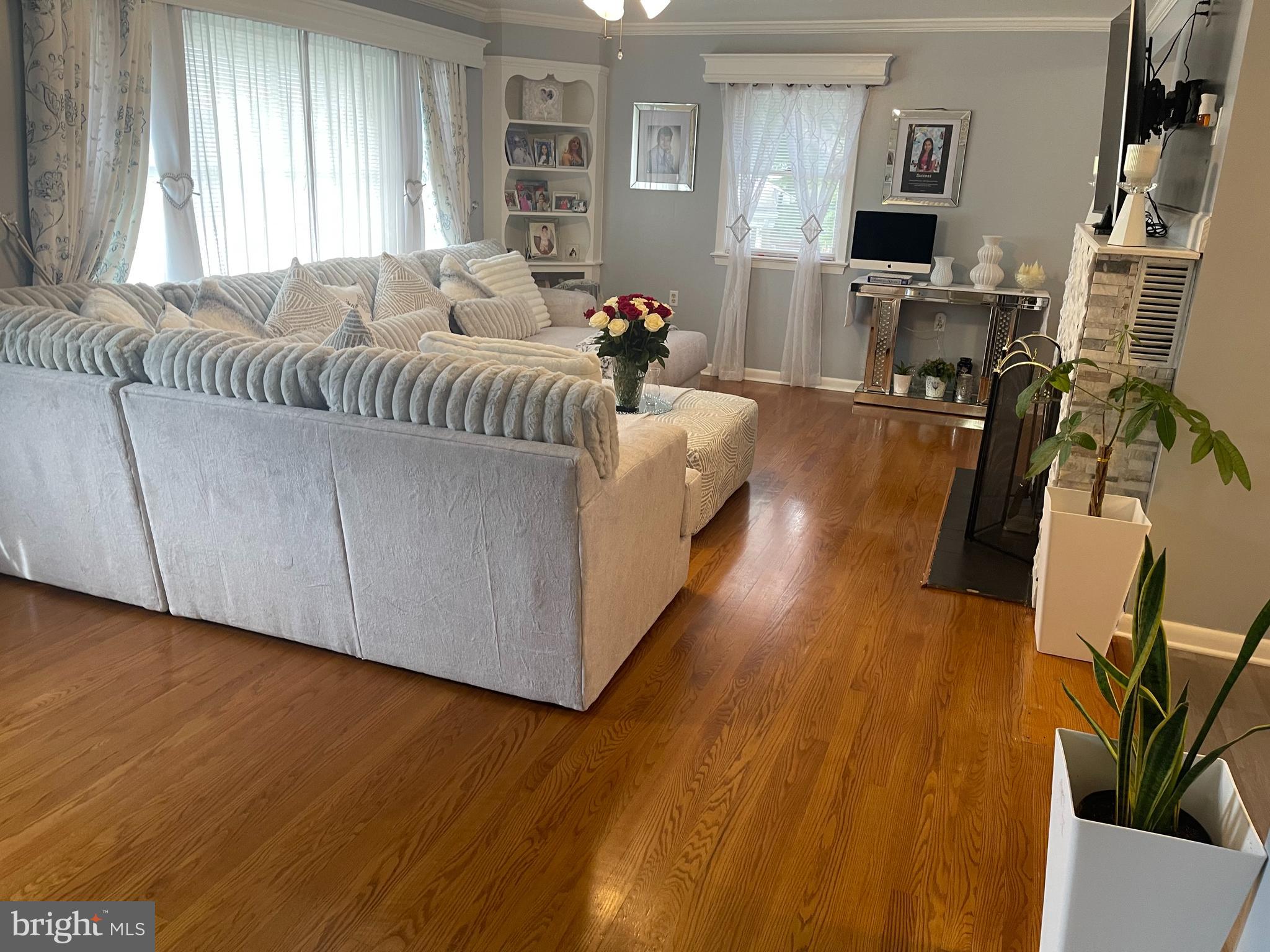 HAGERSTOWN - Residential