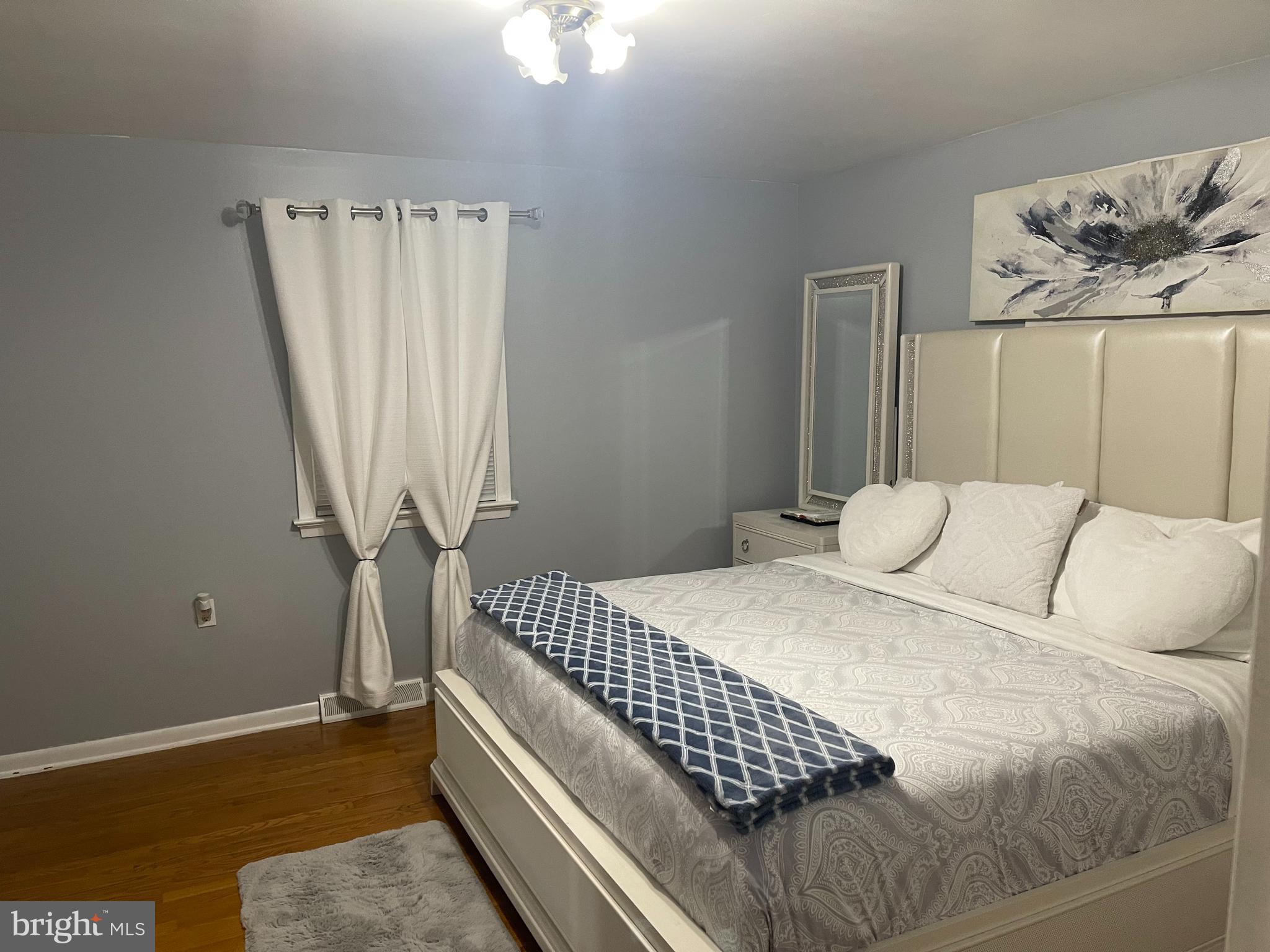 HAGERSTOWN - Residential