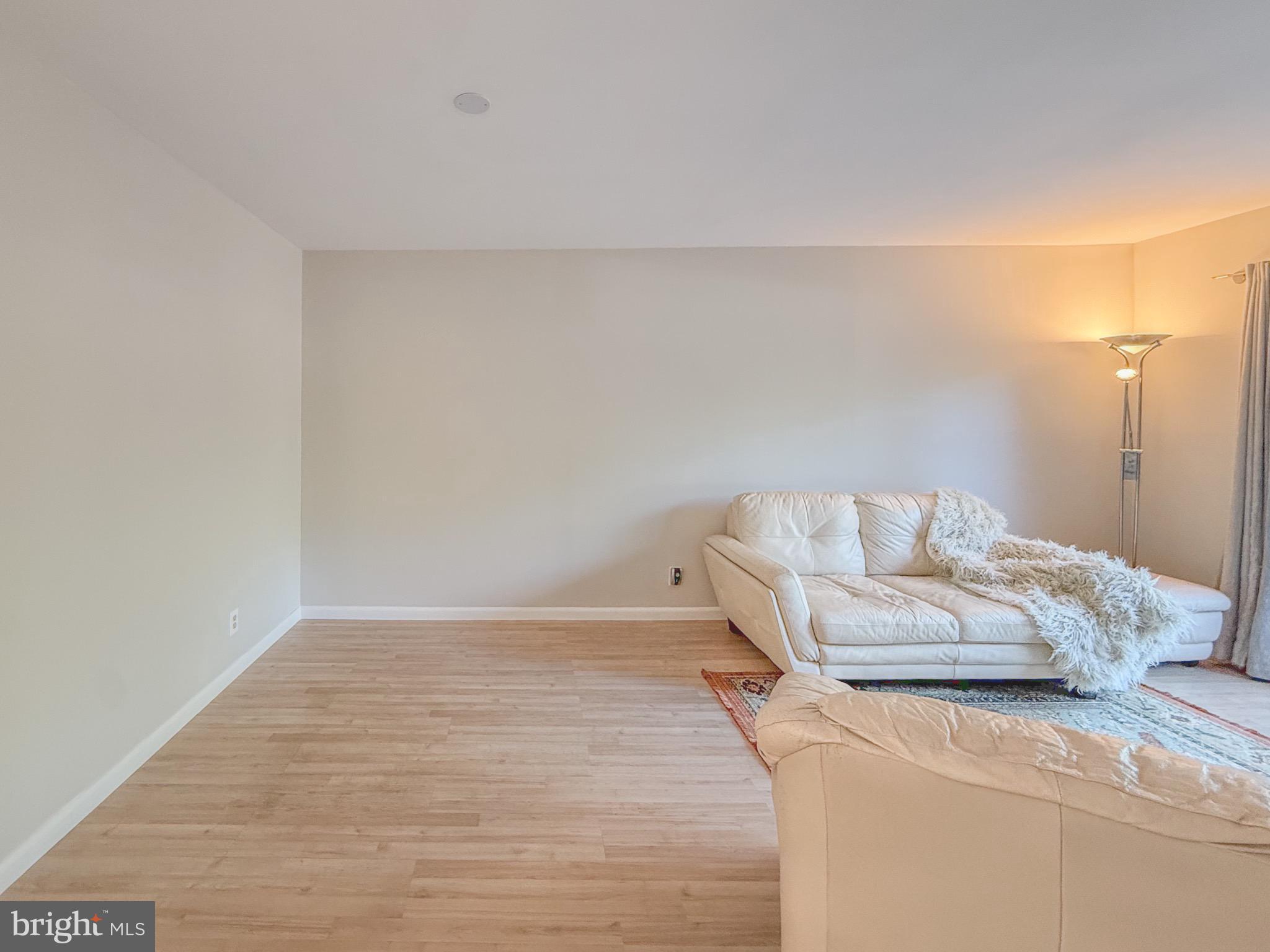MOSBYS LANDING - Residential