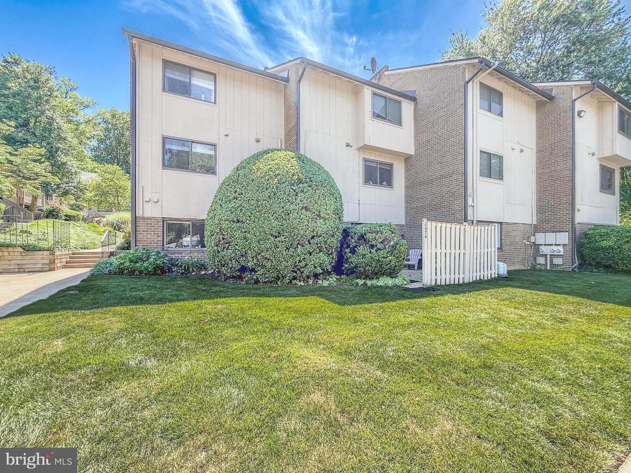 Welcome to a beautifully maintained low-maintenance living ground floor condo in Mosby’s Landing. This commuter friendly unit offers timeless comfort, convenience, and an exceptional location. The light-filled space boasts a functional layout with spacious living and dining areas, ideal for daily living and entertaining. A private patio offers a serene space for gatherings and peaceful enjoyment. The well-sized kitchen boasts new quartz countertops, refrigerator and space for a breakfast table. Generously sized bedrooms and a convenient one-full and one-half bathroom combo enhance the living experience. The community maintains well-kept grounds and offers convenient amenities. Residents have easy access to major commuter routes, including I-66, Route 123, and the Vienna/Fairfax-GMU Metro. Within minutes, they can access shopping, dining, parks, and all that the Town of Vienna has to offer.