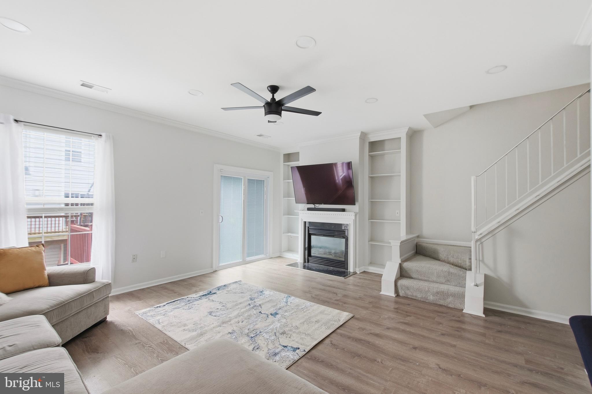 WELLFLEET MEWS - Residential