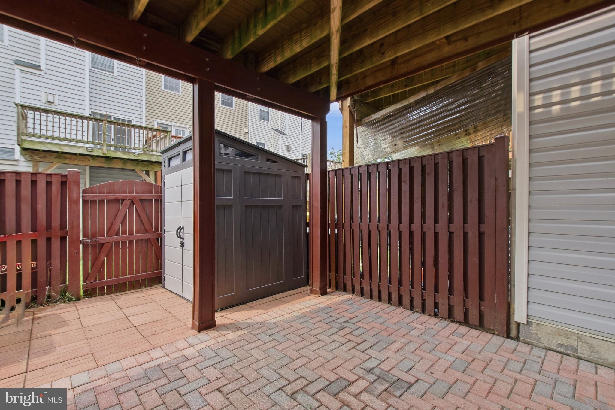 WELLFLEET MEWS - Residential