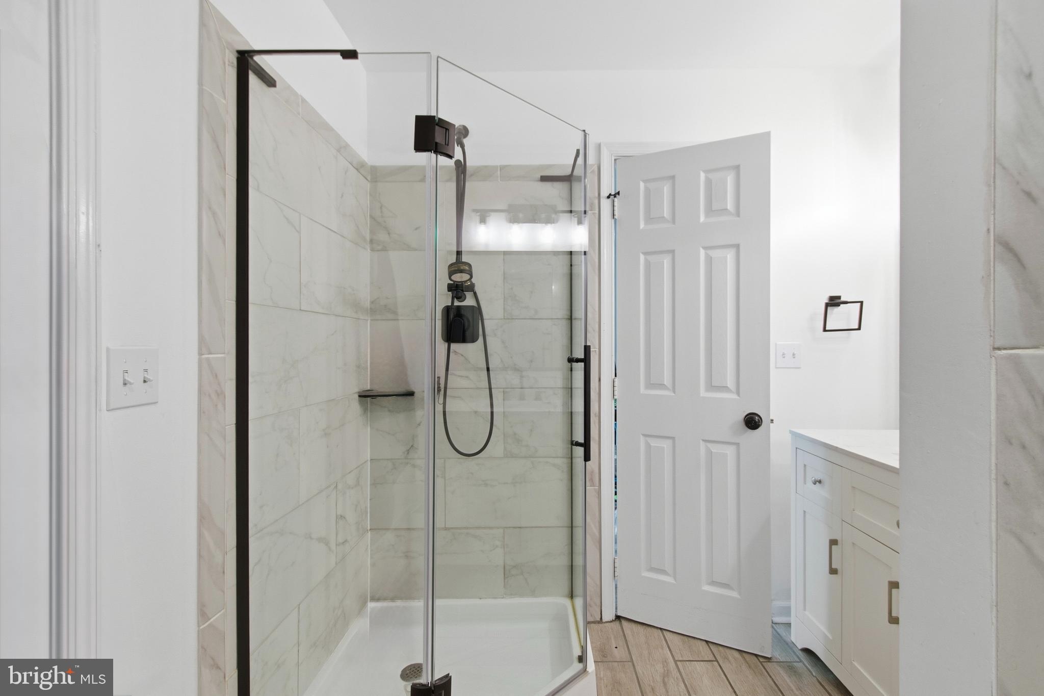 WELLFLEET MEWS - Residential