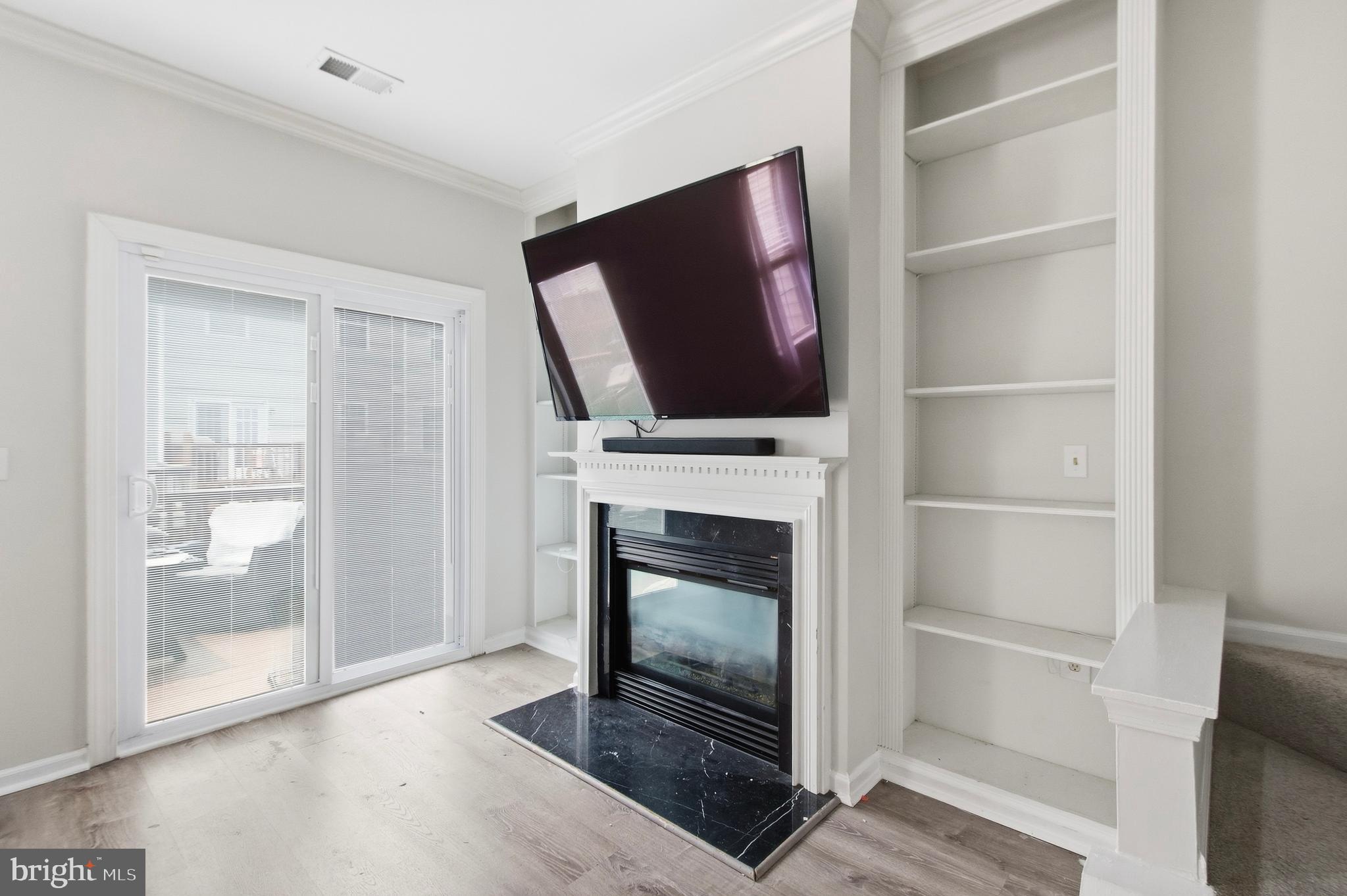 WELLFLEET MEWS - Residential